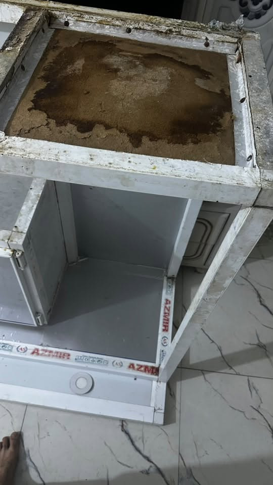ملحق كاونتر تعليگ تركي درجة اولى مواده
عوزه بس غسل ويده وحده مال الباب الجبير 
ب٥٠ قفل 
***********
