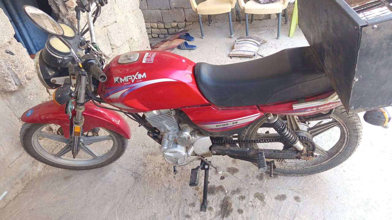 للبيع سعر 700 بيها خيط بخار اوراق اصولي خاص ماجاوب ***********
