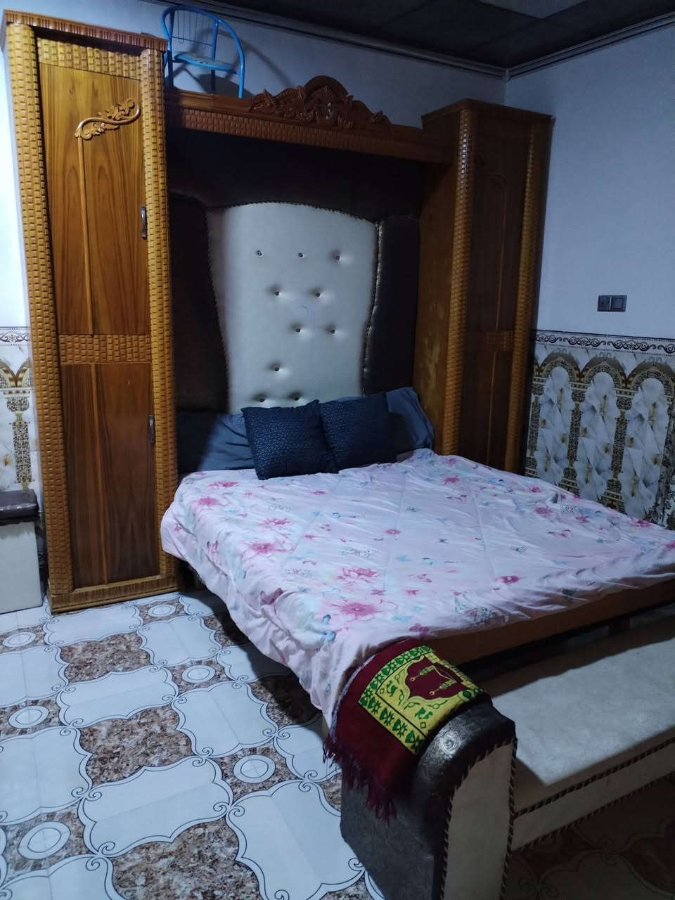 غرفه صاج عراقي فصال ثقيل سبب البيع مساحه الغرفه سعر مليون مكان جانب الايمن 
***********
***********
