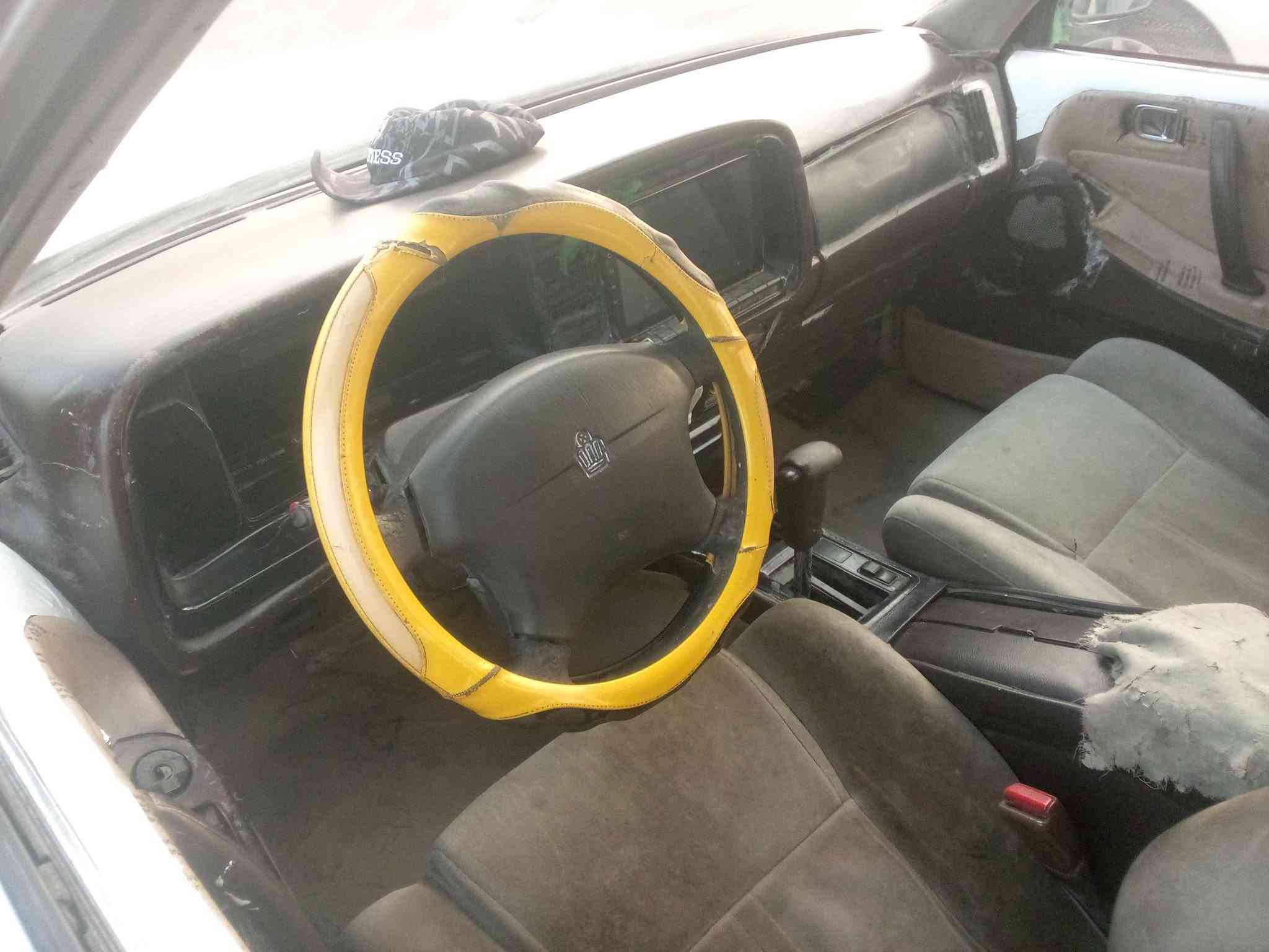 السلام عليكم للبيع سياره جاهزه كفاله عامه كله جديد ثانويه 
سعر 26
مشروع وطني شرط التحويل ماكينه وجير جدد تخم ***********
