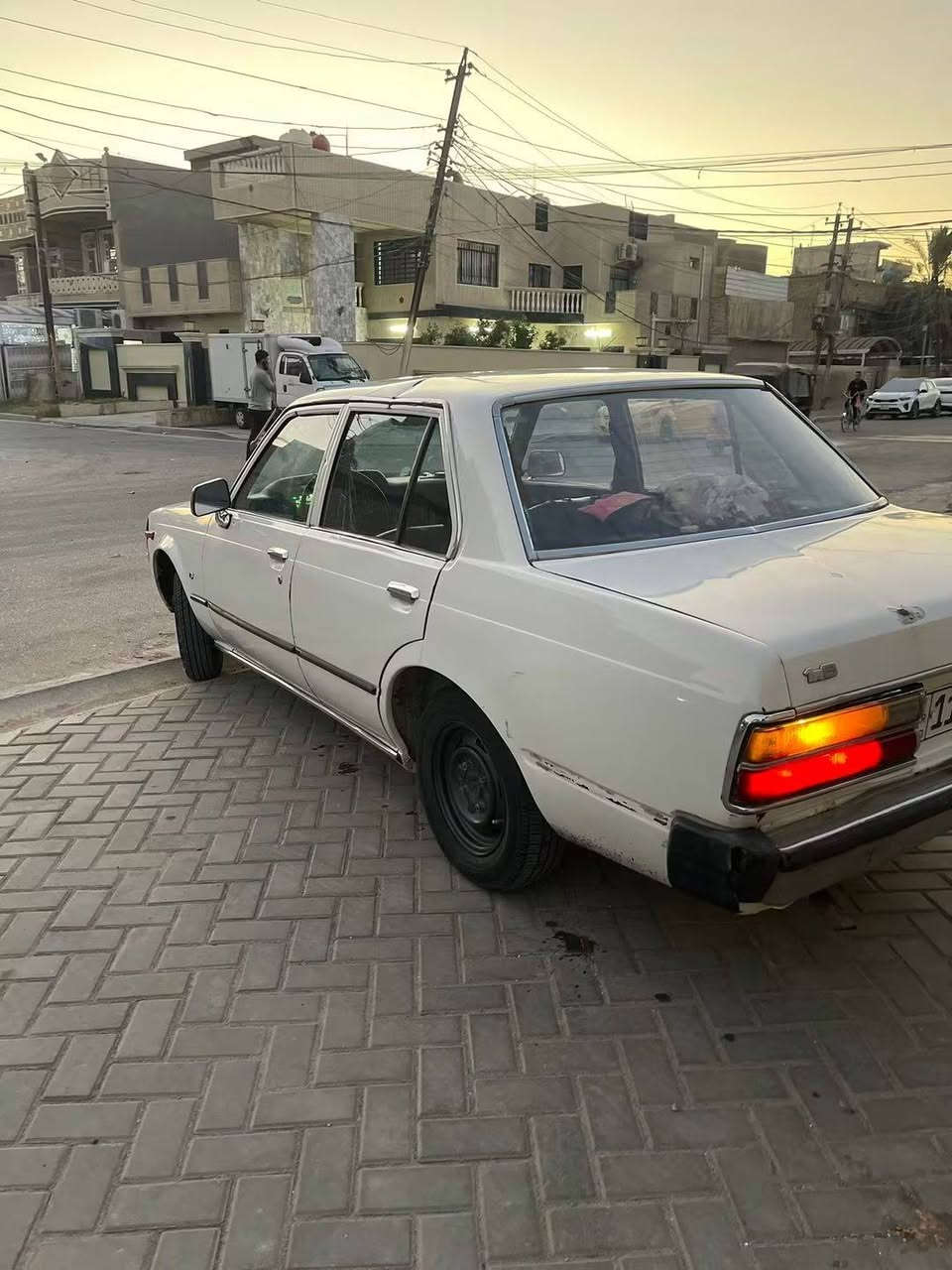 سلام عليكم كرونا موديل ١٩٨٠
رقم بغداد بسمي هزه ٢٠٢٦ 
محرك  1800 
تبريد شغال 
تخم تاير جديد 
باتري جديد 
منظومه كلج جديد 
سياره جاهزه والحمدلله 
سعر  27 قفل  
 مكاني بغداد  للإستفسار اكثر  
 ***********
***********
