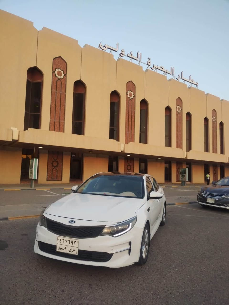 سلام عليكم اوبتما مديل ١٨ خليجي فول مواصفات بنراما محرك ٢٤٠٠ دوش حادثها ربع جاملغ والبنيد السعر ١٤٠  مكان البصره  اتصال ***********
