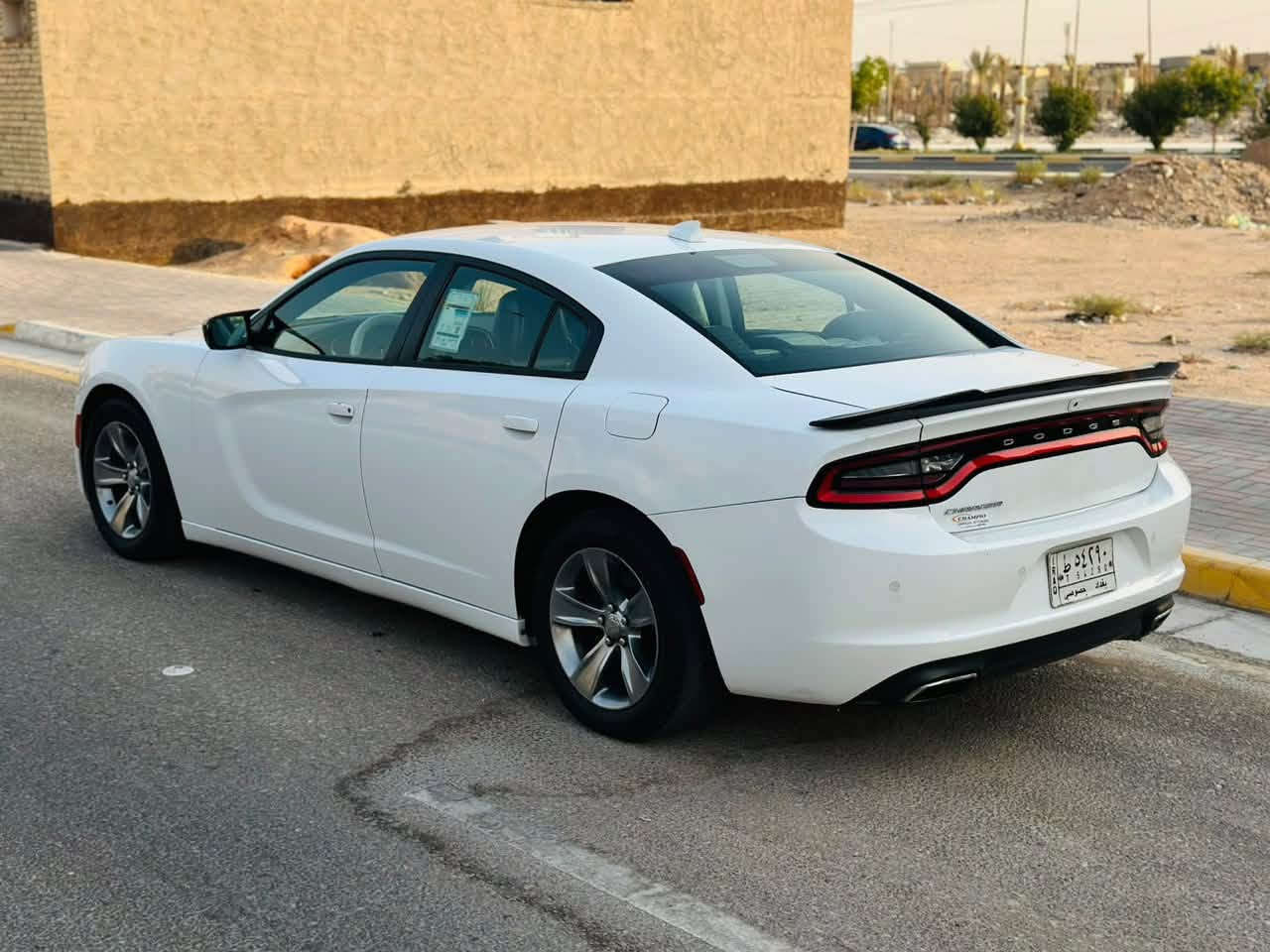 دوج جارجر موديل 2018 اصل 16 امريكي مكفوله من الضربه وصبغ SXT شاشه كبيره شفتات حساسات كشنات جلد بيجي توً ويل اصل السياره جديده بمعنى الكلمهً وجاهزه من مكينه 3600وكيرً وحداديه وتخم تاير وتبريد كله جاهز مكان السياره كربلاء السعر /137/بيه مجال جدا بصيط حق الجيه الاستفسار اكثر ***********/
