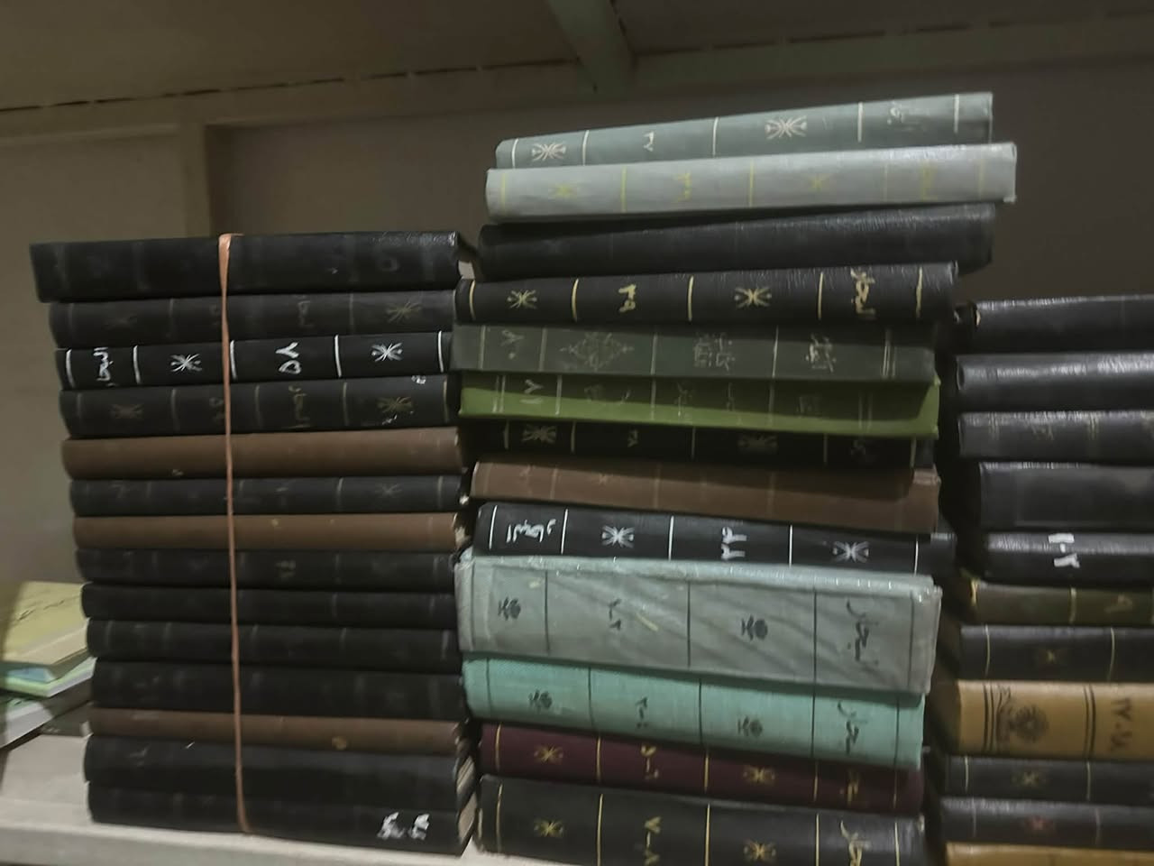 اندر انواع الكتب لدى مكتبتنا كتب تاريخية وقديمة ونادرة وباسعار تنافسية
استفسار 
***********
رابط القناة في التلكرام 

https://t.me/AL_capital7
