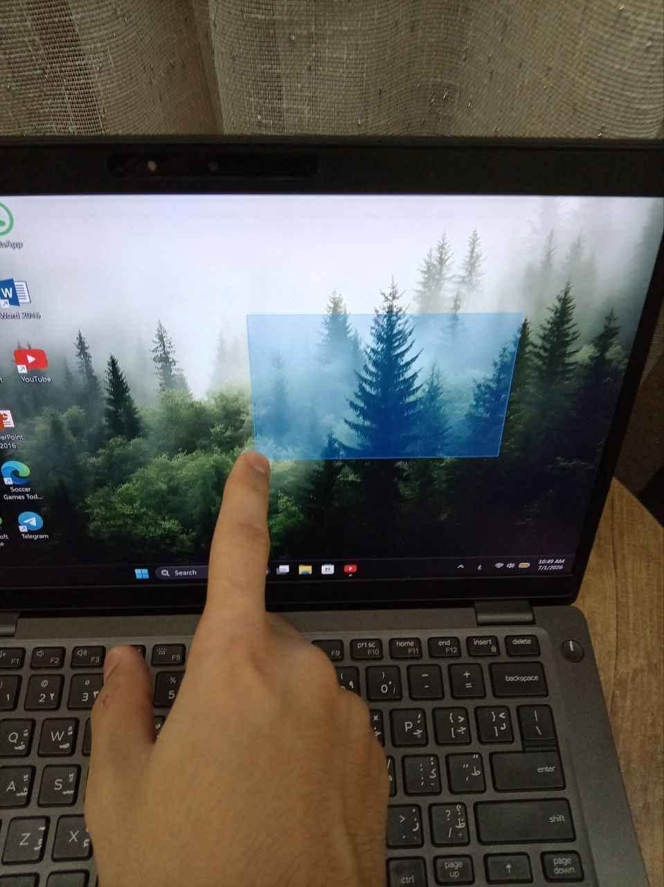 لسلام عليكم
لابتوب لمس سلم مكتبي من DELL
المواصفات/
intel core i7 8 gen 
14 inch touch screen fullHD
ram 8gb DDR4
SSD M.2 256gb Toshiba 

وياه جنطة و شاحنته الاصلية
مكاني بغداد و متوفر توصيل 
السعر ٣٥٠ الف فقط
الرقم *********** بغداد, العراق
