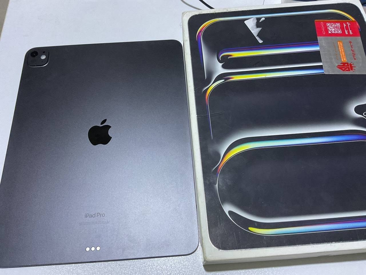 الموديل: iPad Pro M4
الحجم: 13 بوصة
​السعة: 256 جيجابايت
​صحة البطارية: 100%
توصيل متوفر
الموقع بصرة
*********** للتواصل
