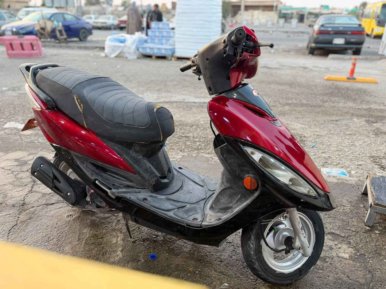 سلام عليكم  للبيع كامكو g4
الدراجه جديده نضيفه كلش
نقصها جوزه 
 مرتبه شلعه معدل بالعافية على إلي يأخذها 
تفاصيل بعد اكثر اتصل رقم ***********
مكان نجف سعر 450وبيه مجال  
@إشارة
