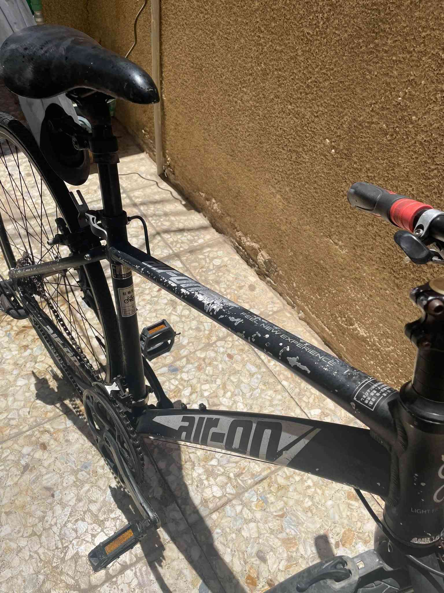 السلام عليكم بايسكل c700 شركة air-on
سستم كامل torney كلشي شغال ماناقصه شي عندك بس الماشه صبغها واكع اما الباقي كله مفول السعر 100 الف وبي مجال العنوان الأمين الثانيه رقم الهاتف : ***********
