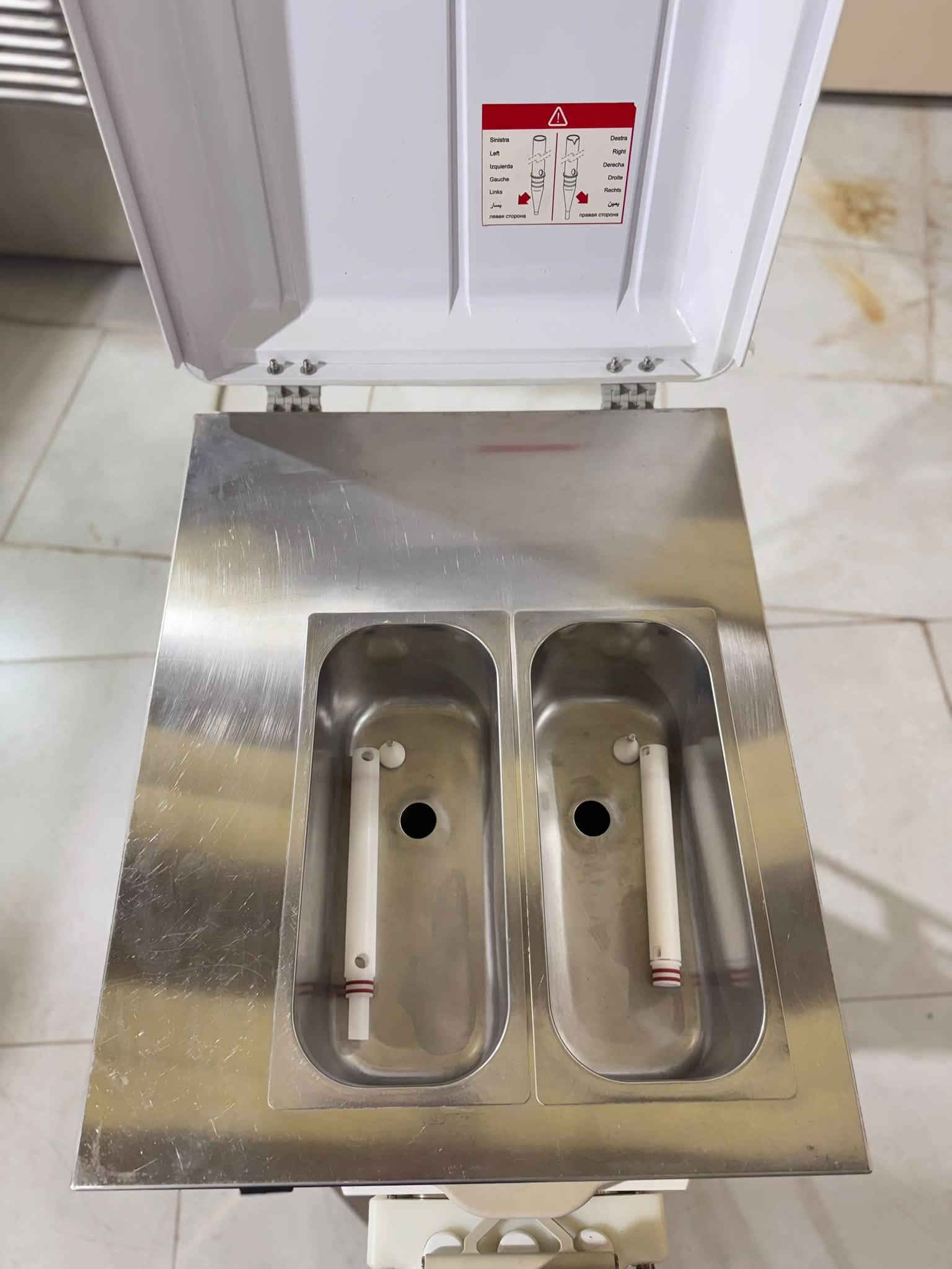 #معرض #الايطالي
سوفت جلمتيك منضدي أيطالي 🇮🇹
مستخدم نضيف جدآ
كصب 
كلشي بيه بلادي عل وضع الشركه 
تبريد هواى
3 فيز 
✨
السعر والتفاصيل مراسله الصفحة 
اؤ الأتصال هـ.           ***********
العنوان بصره 
#سيدحسين
