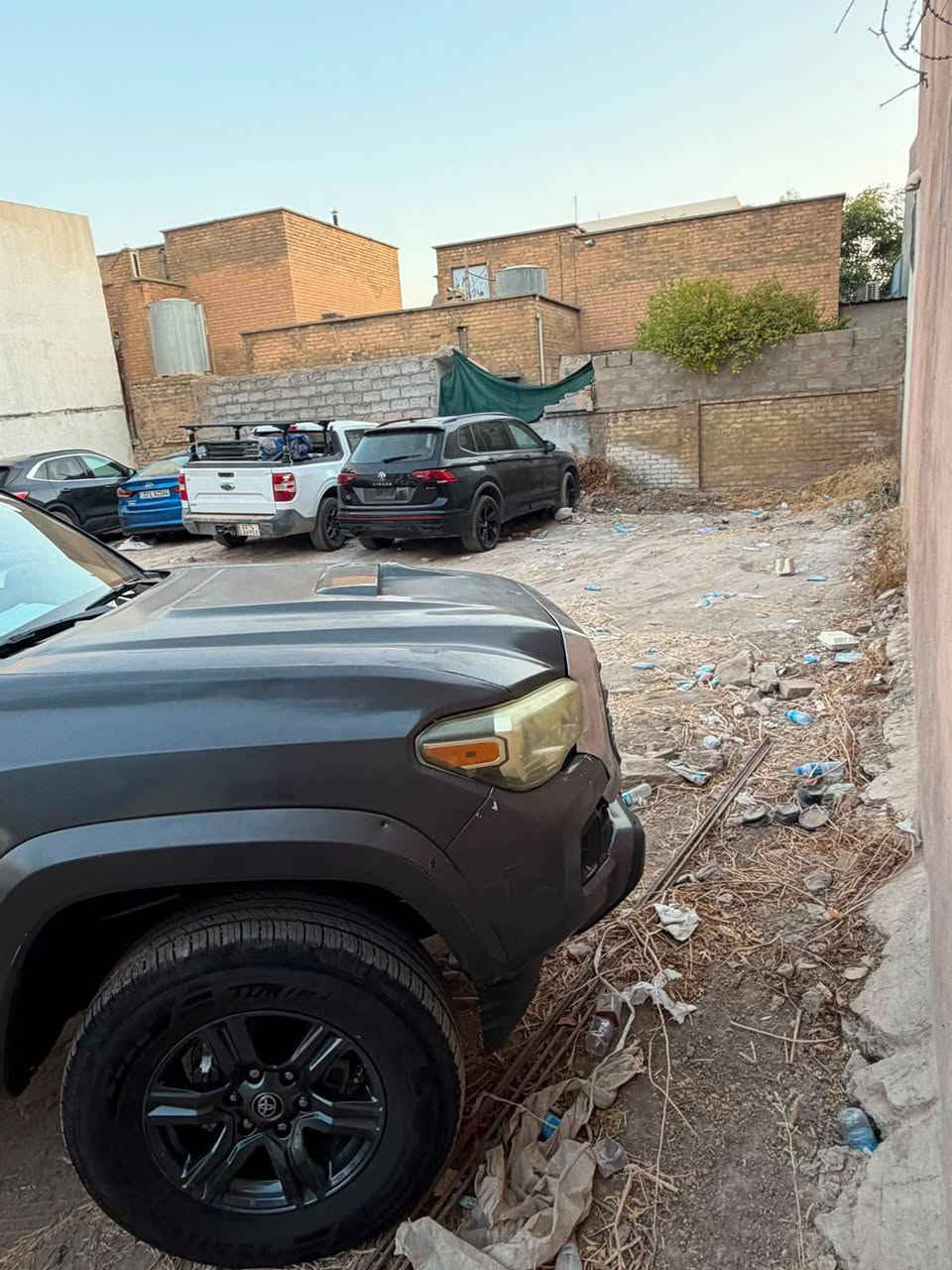 تيوتا تاكوما موديل, 2021 للبيع
فول فول مواصفات TRD فور ويل
بصمة
كشنات جلد 
فتحة سقف
رقم بصرة مشروع وطني
سيارة مرتبة ونظيفة وحادث مثل ماموضح بالصور 

السعر 190 وبيها مجال شي قليل 
اذا تريد تفاصيل اكثر وشراي راسلني او اتصل وتدلل ***********
