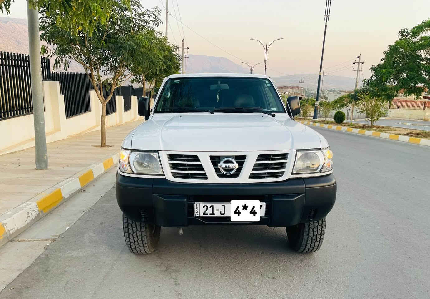 ماشاءالله لە ماڵی هەموو لایەک نیسان پاترۆڵ NISSAN PATROL
مۆدێل/2002 ناوبۆر رقم اصولی تحویل عسڵ نمونە نمونە 

بۆیاخ / یەک پەڵە بۆیاخی هەیە لە وێنەکە دیاری کراوە 

 گێڕو مەکینەی نەکراوەتەوە  هەموو گیانی دەقی بیلادی 

کم/269,000  هەزار ڕۆشتووە کوشنو بەرگە دەرگای بیلادی 

سەنەوی تاوکو 2031 تازەیە بەناوی خۆمەوەیە 

-تایەی -پاتری -ڕۆن -مەرج-هەمووی تازەیە 

تەقیوی نیە هەموو گیانی بەشەرت دەقی بیلادی 

سعر /پەیوەندی بکەن 

***********

نص مكتوب في الصور:
- 2002
- vv