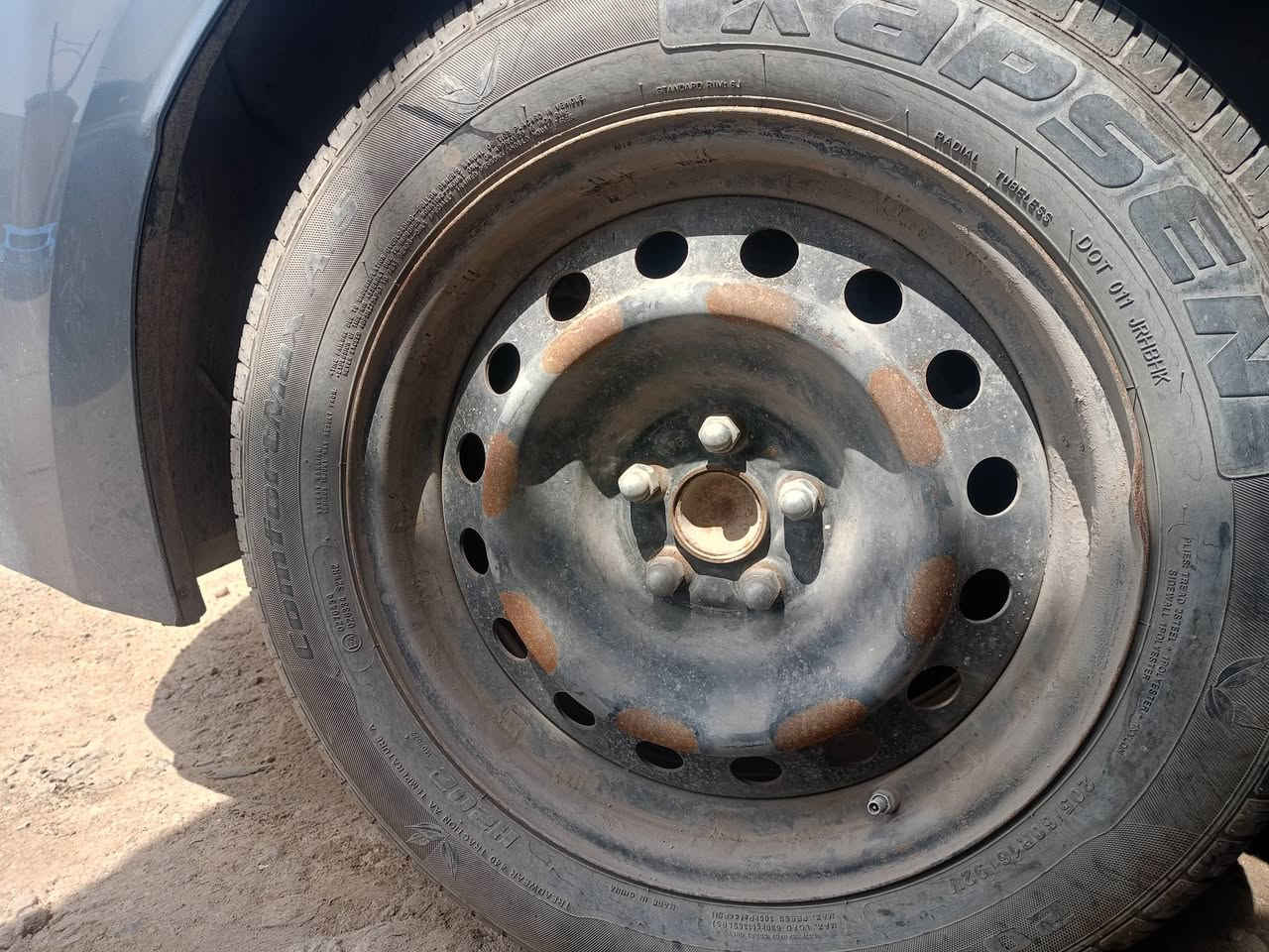 ورشة الأصدقاء للسمكره وصبغ جميع أنواع السيارات. 🚘🚖
الورشه  متكامله  سمكره وصبغ وتعديل  بارد PDR كادر ذو خبره في السمكره على البارد. 
الصبغ شرط  بالفرن  حراري و الالوان الميتاليك جميع الالوان  بالكمبيوتر 📡
نستقبل جميع أنواع السيارات. 
##للحجز والاستفسار الاتصال على الارقام التاليه  متوفر   وتساب . 
الصباغ ابو موسى :*********** 
السمكري ابو نبأ :***********
نتشرف بكم  العنوان 🖊️صناعيه حمدان القديمه خلف محطات الغسل
