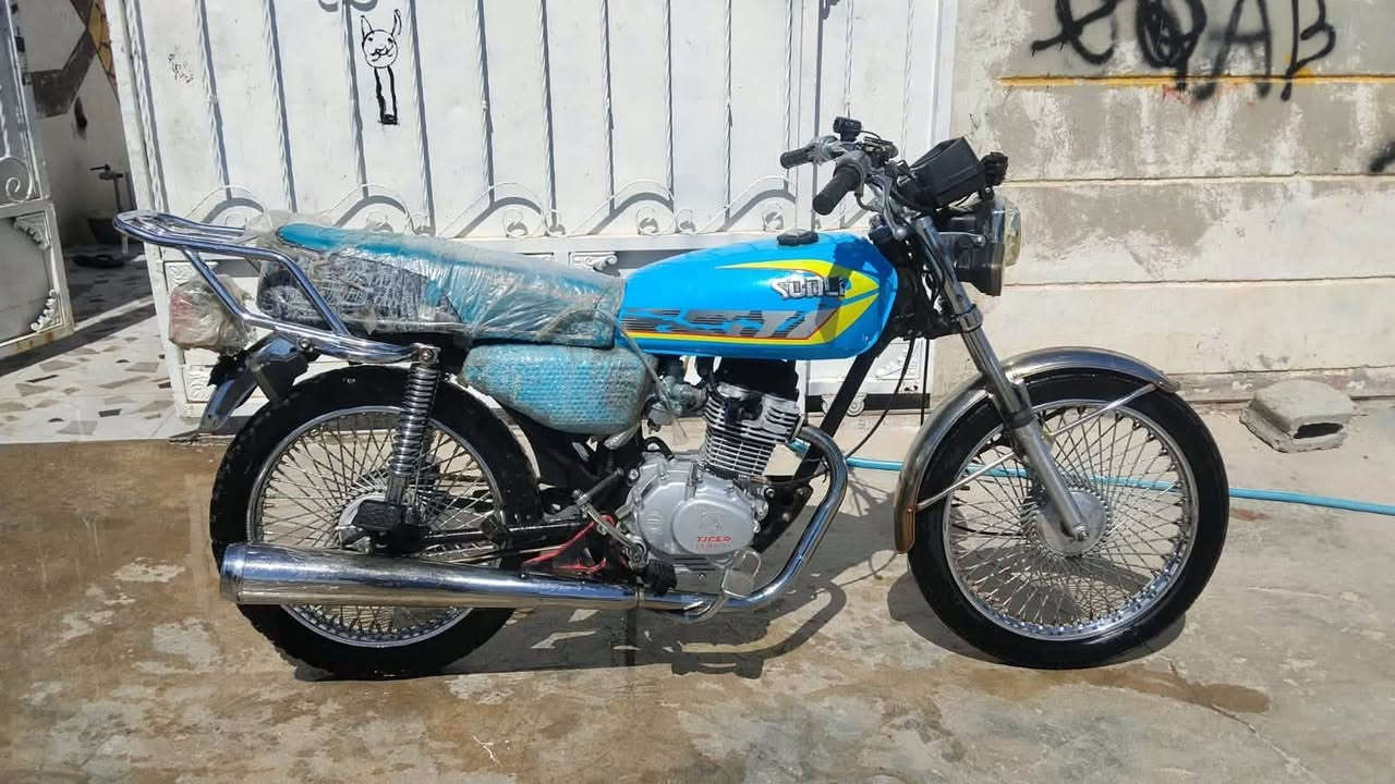 ماطور للبيع سعر خاص نظيفه عيب ما بيه كهربائيات كامله موديل 21

