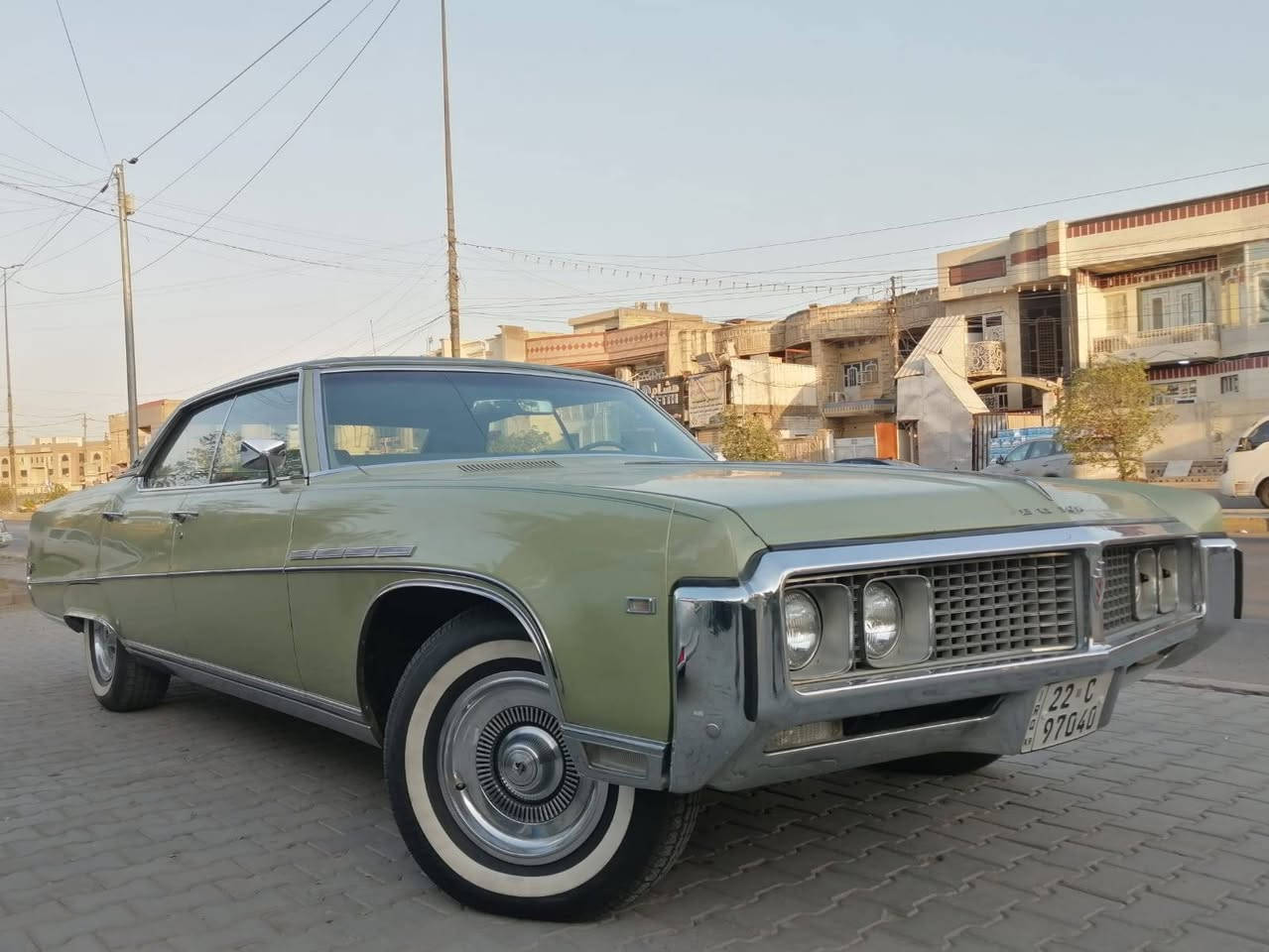 السلام عليكم
للبيع او المراوس 
الى عشاق الكلاسك والانتيكات
*********** 
بيوك 1969 ماشية 94 الف
بحالة الشركة كلشي بلادي وشغال
محرك 8 سلندر
كير اوتو تعليك
أربعة جام كهرباء 
كشن كهرباء 
داخل بيجي بلادي
تبريد وتدفئة شغال
سيارة ترايهة كلش ناعم وسريعة
دخول جديد أربيل الرقم باسمي السيارة
لتفاصيل أكثر راسلني على الواتس اب ***********
