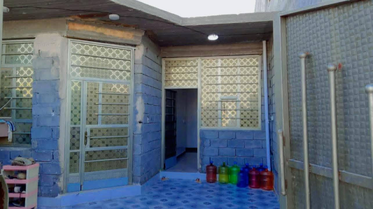 #للبيع
بيت مساحته 130 متر وقف قادري 
الموقع ديالى بعقوبة باب الدرب الشمالي قرب الجامع الجديد 

البيت موضح بالصور 
بناء حديث 
كراج استقبال ومطبخ وصاله وصحيات وغرفه 
نقص بيتونه وستاره 

بسعر مناسب 30

تسديد للوقف بلسنه 250 الف 
للاستفسار الاتصال برقم 
او مراسلتنا علواتسات 
***********
***********
للنشر مراسلتنا علواتساب 🌷

#عقارات #اخبار #fypシ゚ #بيع #trend #اكسبلور #عقار #ديالى
