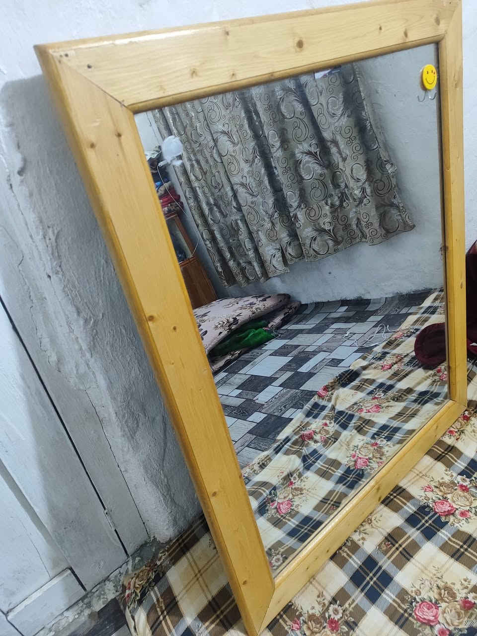 2 ميز 2 مريا حلاق للبيع السعر 150 قفل اتصال ***********
