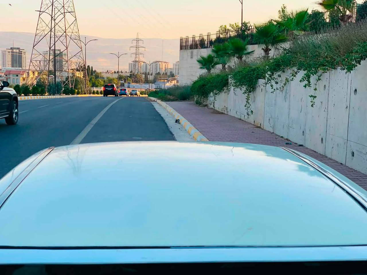 بؤفرؤشتن قفلو كؤتاي  34  براوة براوة ***********
***********
كؤدي هةية بةشةرت 
2003 مةكينةي d4 گةورة 4 دوگمة 
تةبريد ساردو گةرم ئيش دةكا 
پةردة سةلاجة مةركةزي ٤ كوشن كارةبا  ناو زةرز 
سوكانو مةجموعةي بةشةرت زؤر نةرمة  
تةقةو رةقةي تيا نية 
كارةباي هةمو گياني بةشةرت 
لةسليمانيم السليمانية, العراق
