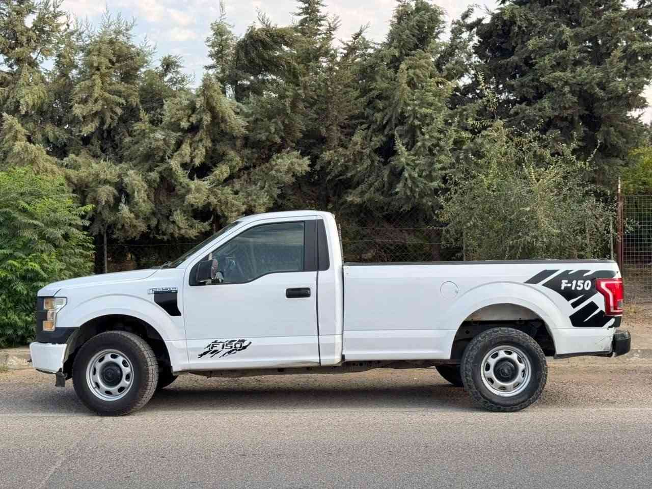 فۆرت f150 
ئۆتۆماتیک مۆدیل 2016
مەکینە شەش بستن 3.7مەرغوب
. واتەر پەمپ لەدەر و کەم مەسرەف مەواسەفات تەبرید لەسەر سویچ Absقفڵ مەرکەزی  و تراکشن کۆنترۆڵ و   هاند برێک کارەبای گێڕو مەکینەو عەکسل بەشەرت لایت و کارەبای مەزبوت . گێڕ  لە سوکان ..چەمەلغی تایەی دواوە کەمێک بۆیاخی هەیە  سەنەوی ساڵێکی ماوە بەسەر بچێت 
 بۆ نرخ پەیوەندی بە ساحێبیەوە بکەن. 
***********
*********** السليمانية, العراق
