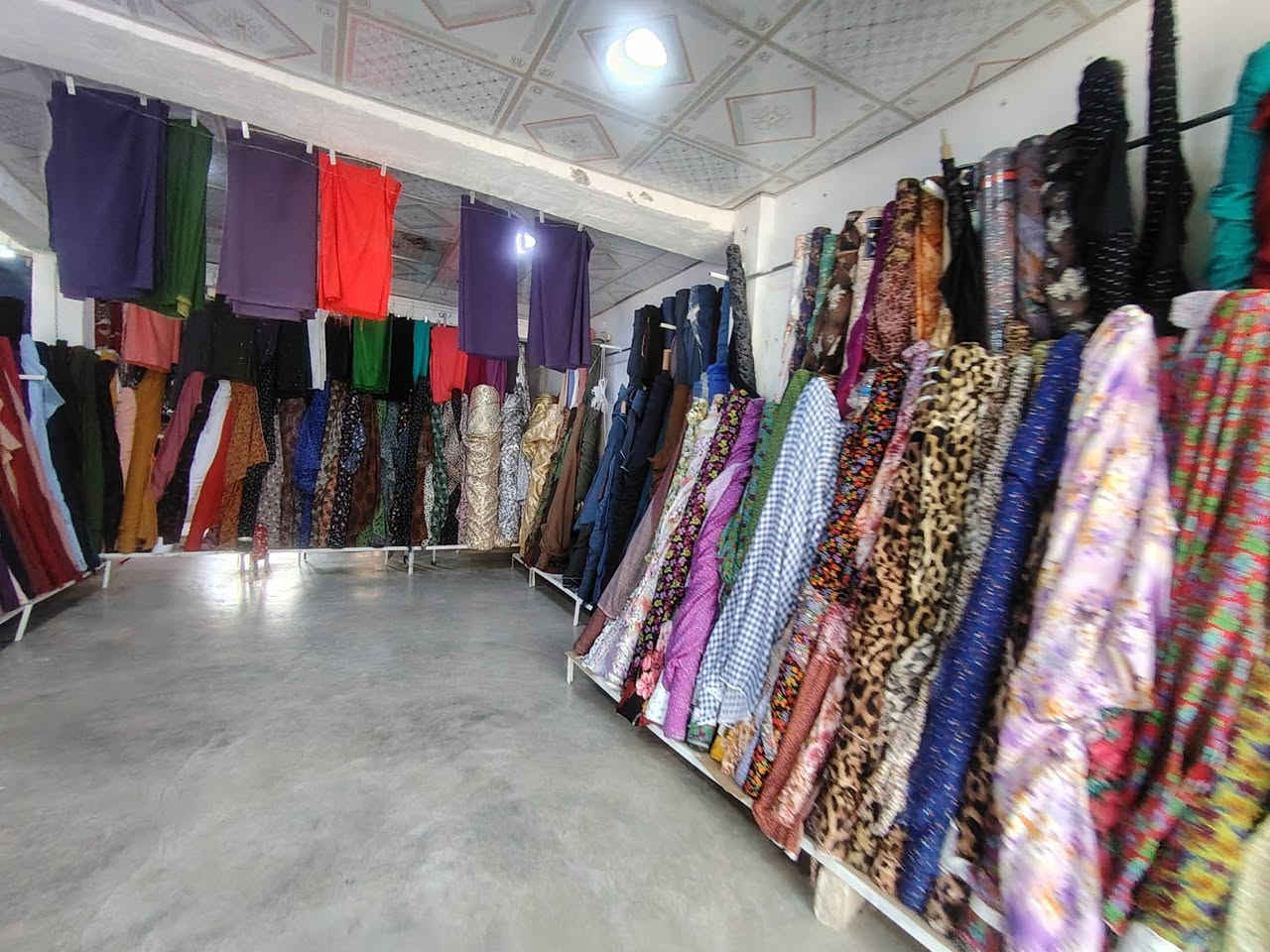 بسم الله وعلى بركة
وصلنا صدريات مدرسية كل الاحجام بسعر 13 الف

ويتوفر جميع انواع الأقمشة النسائيه الصيفيه والشتائيه

العنوان/ ناحية الزاب _ فرع طرشي ابو مروه _ مجاور ثانوية الزاب
الرقم *********** عبد الهادي

شكرا لمن يشارك المنشور
