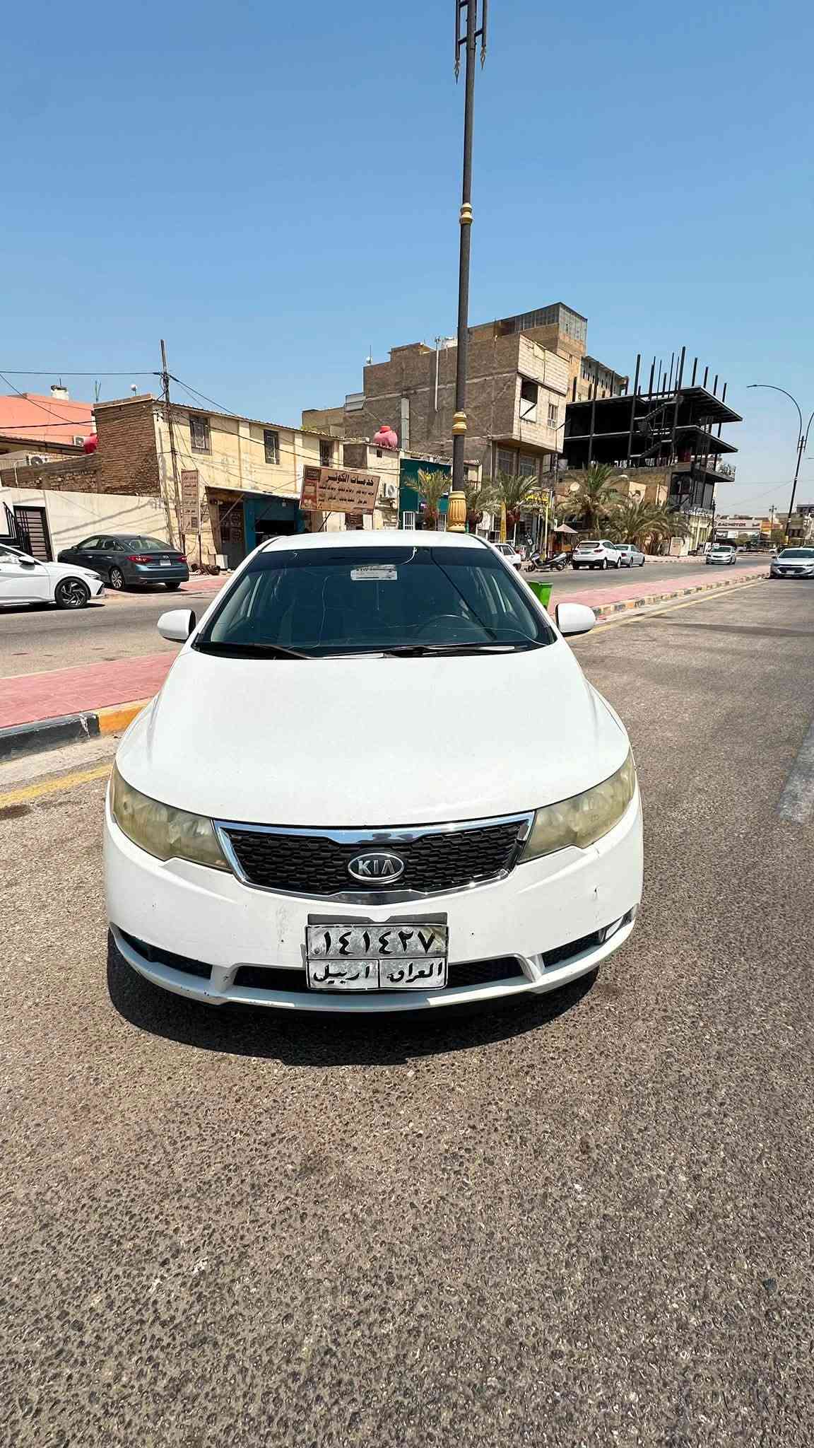 سيراتو شكل ١٠ • ٢٠٠٩ • مكفولة صبغ