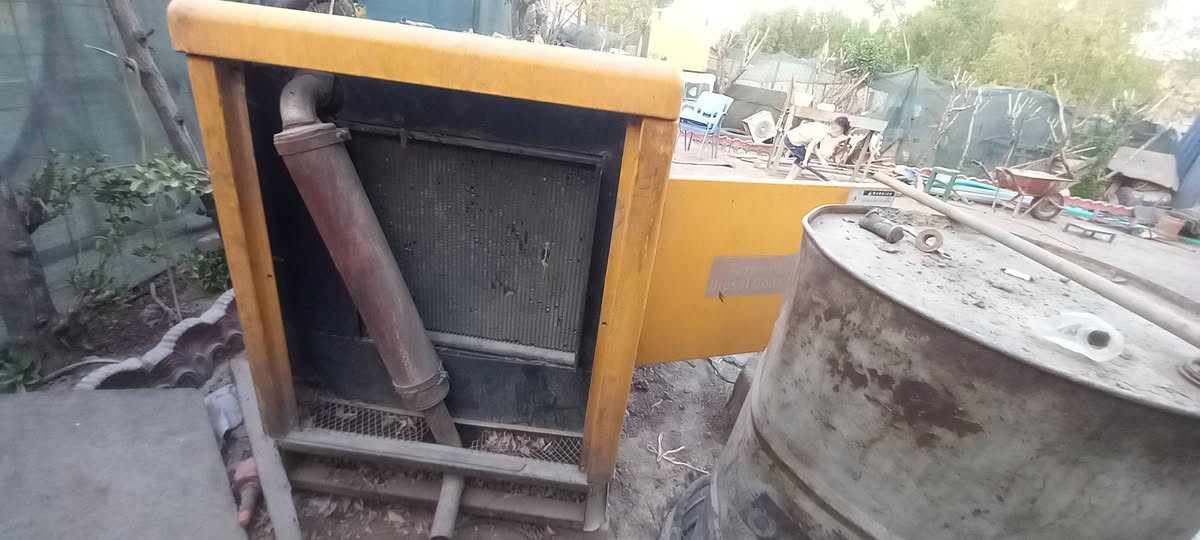 سلام عليكم مولد كاتم صيني محرك طافي 3بستم السعر 10اوراق وبيهة مجال المكان بغداد الجديده الاستفسار على الرقم ***********
