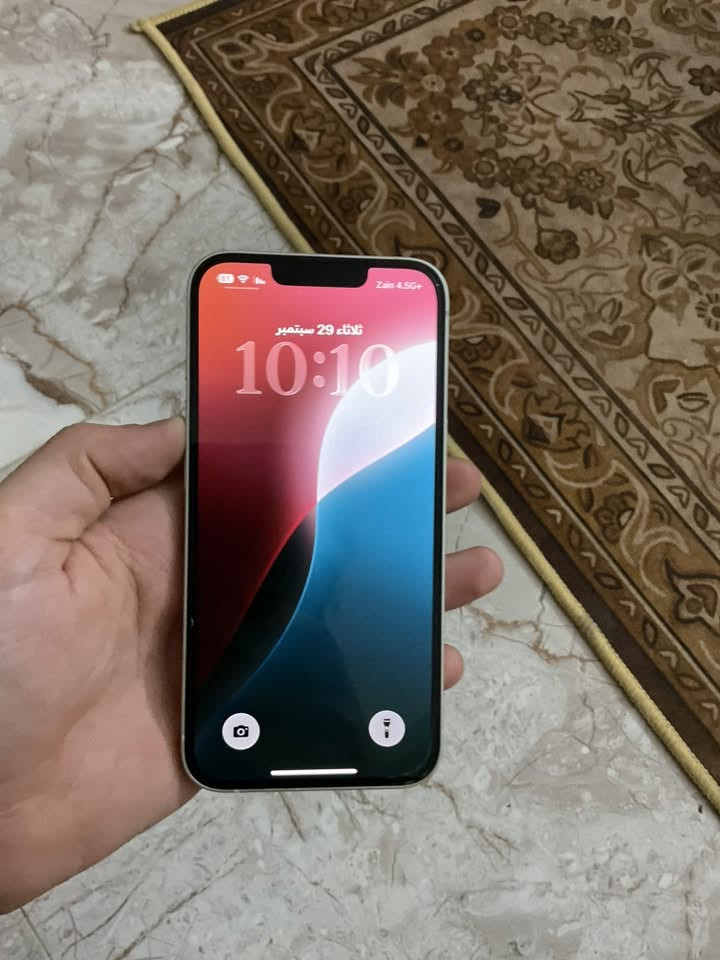 آيفون 13 عادي للبيع ذاكره 128 بطاريه 85 جهاز بعده ضيف كارتونته وياه وكيبل الشحنه مالته الأصلي السعر أنا سايمه ب500 بس إذا سعرك عجبني أبيع الرقم للتواصل   ‭***********‬ بيه واتساب
