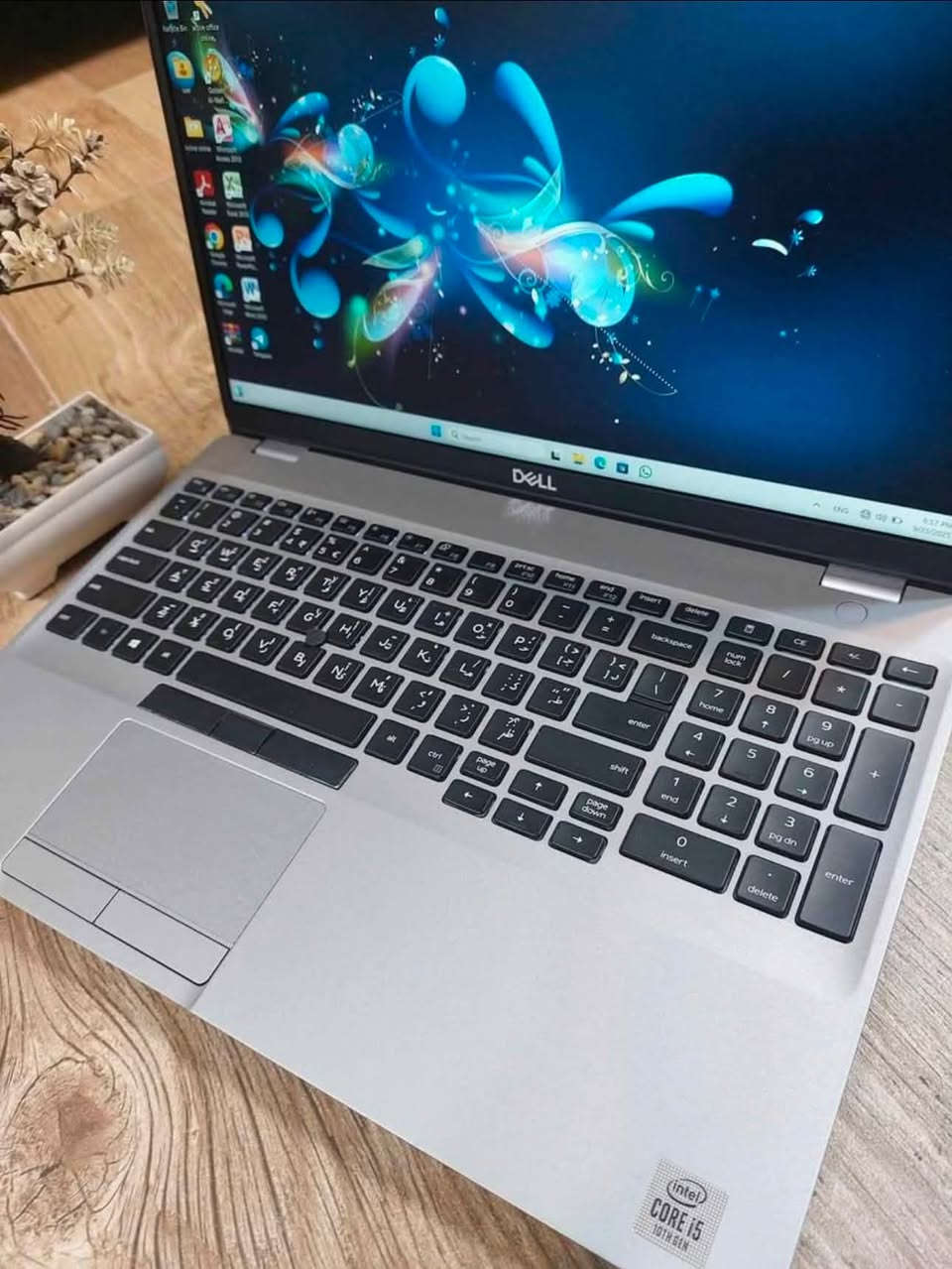 Dell 5510 جيل عاشر
Cor i5 
Ram 8 
M.2 256 
بطارية فوق الساعة 
نظافة 95% 
السعر 325 الف 
***********
