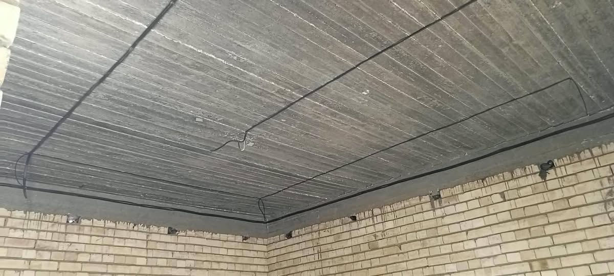 ⚡️ التأسيس الكهربائي الصحيح يبدأ من الحماية… والأيرث (التأريض) جزء أساسي من أي تأسيس احترافي.
🔰 لهذا بأعمالنا نهتم بتنفيذ خط التأريض من البداية، في هذا المنزل كان التأسيس سيمنز واستخدمنا فلكس 3×2.5 ملم² حتى نكدر نوصل التأريض لجميع البلكات اسوج، ونوفر حماية أفضل للأشخاص والأجهزة ونخلي التأسيس مرتب وآمن.
عملنا يشمل .
✔️ تأسيسات كهربائية (سيمز وبايب)
✔️ نصب كاميرات المراقبة
✔️ شبكات الإنترنت والواي فاي
✔️ منظومات إنذار الحريق
✔️ الأنظمة الصوتية (الصوتيات)

🔧 شغلنا حسب الأصول، مرتب ونظيف، ونستخدم مواد مختارة لضمان الجودة والأمان.

📍 نخدمكم في كربلاء المقدسة
👤 المهندس مرتضى الكريطي
📞 للتواصل: ***********
📞 واتساب: ***********

#المهندس_للأنظمة_الذكية

