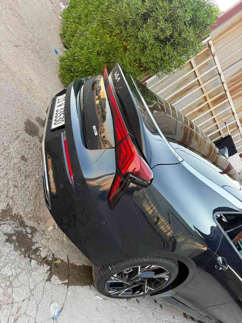 سلام عليكم
كيا K5
موديل 2026 كامل مواصفات عدا بانوراما 
كامرات 360 درجه 
تدفئه تبريد بل الكشنات 
مرايات جانبيه قلابه 
ماشيه 9 الاف قابله للزياده 
سياره هايبرد 
كوريه مواصفات خاصه 
حادثة مبدل بنيد وجاملغ الأيمن 
@
مكانه السياره بلديات 
سعره 19500
يعني 195 ورقه 
اتصال ***********
@
