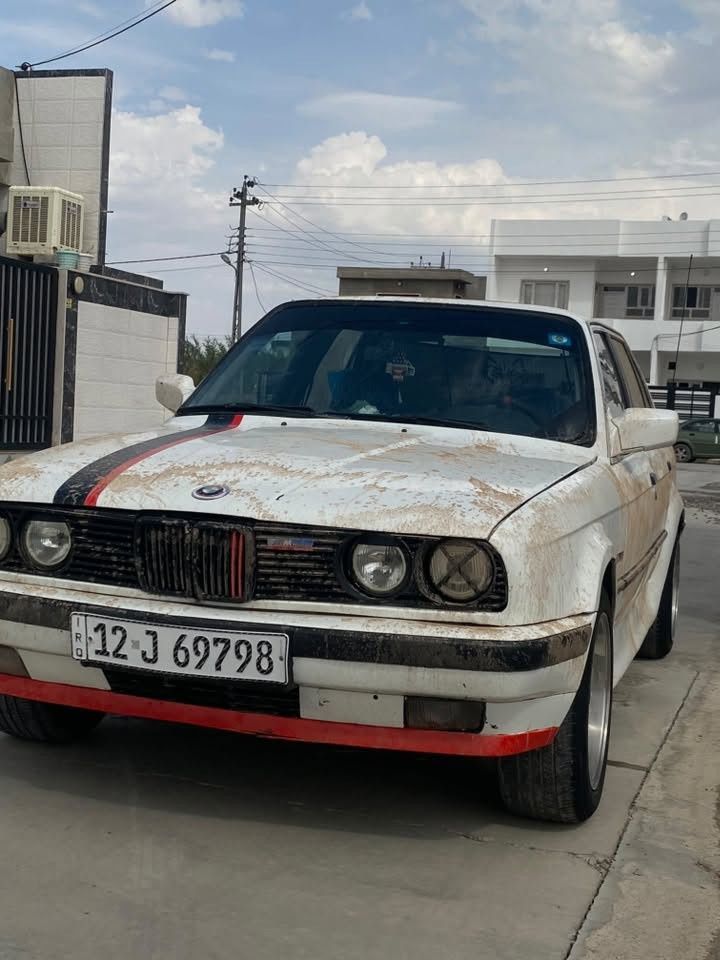سلام عليكم
🚗 للبيع BMW 318i زعره

🔹 أربع سلندر
🔹 كير عادي، جاترك نمرة طويل
🔹 الغرفة زينة ومرتبة
🔹 كهربائيات السيارة كلها شغالة ✅
🔹 رقم سنوية هَزّه جديد

🔧 المحرك بيه صوت كام شفت.

⚠️ السيارة بيها حادث بالبجم من جهة السائق،الشاصي مسحوب فقط.مصبوغه عام 

💰 السعر: [خابر وتدلل]
📍 المكان: [موصل / برطله ]
تحويل جديد ما مسجله كابون 
ه//*********** وتساب ////***********
