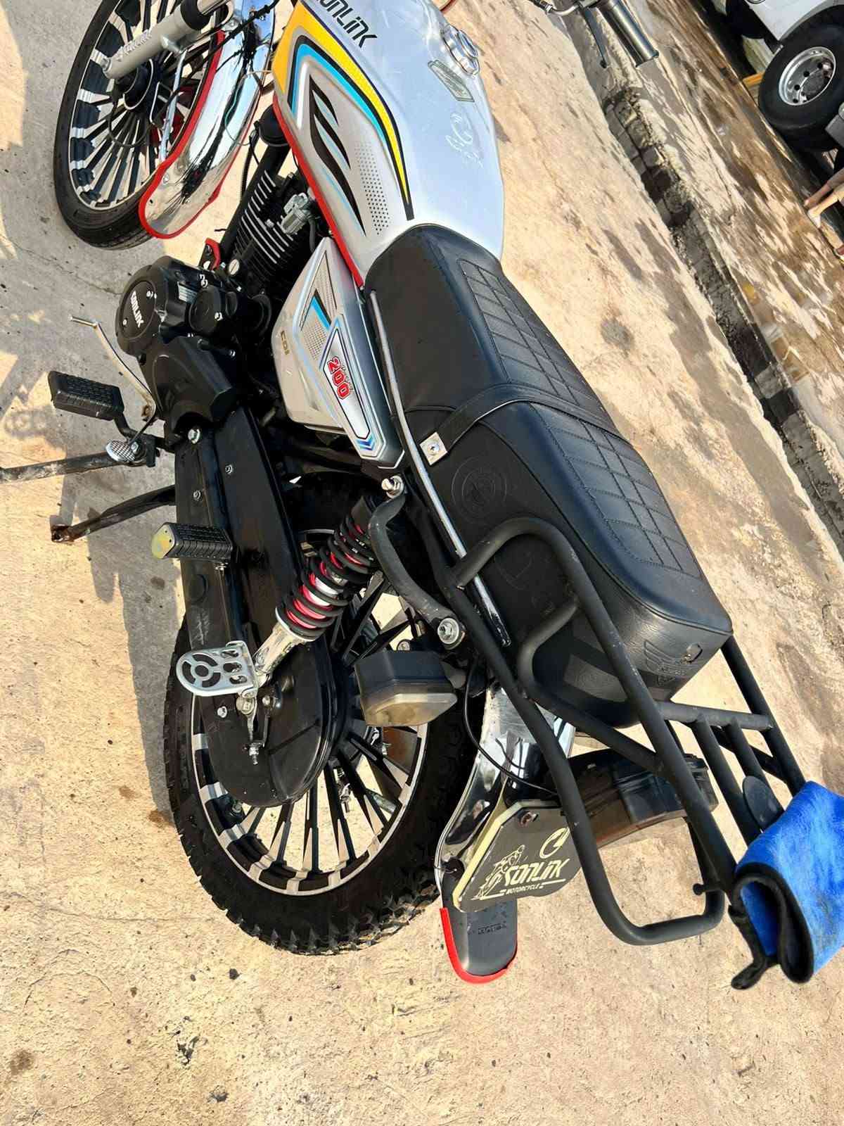 سفيان • 2025 • شاشته طافيه