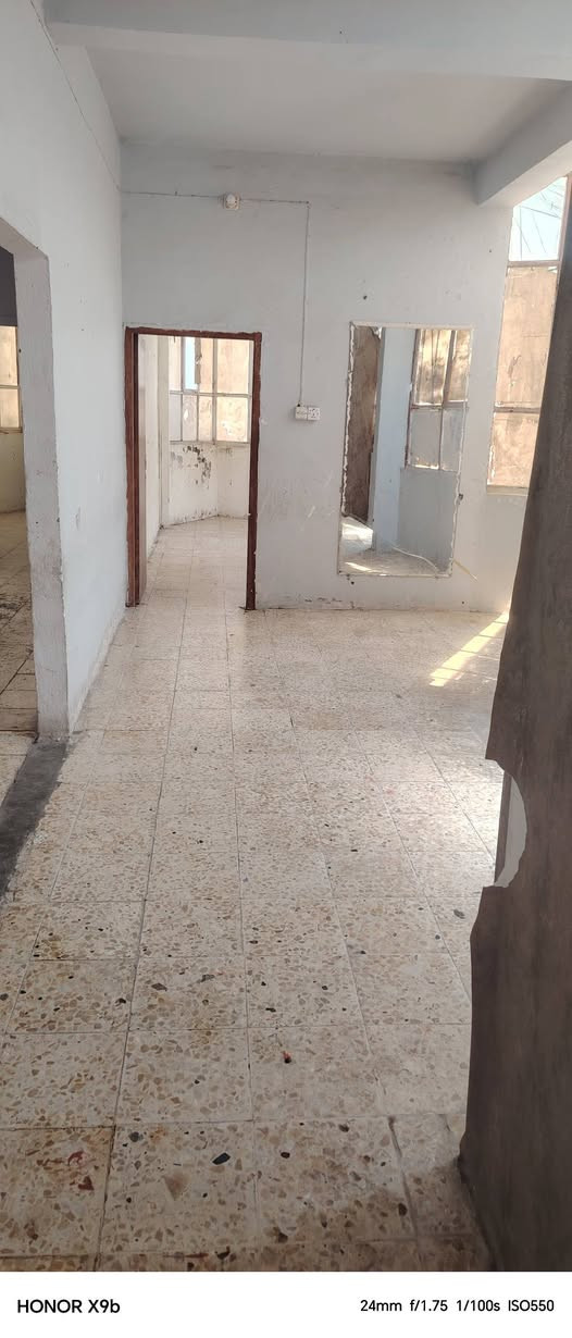 يوجد لدينا

شقه للايجار

غرفتين كلدور مطبخ صحيات

سعر الاجار 250 الف

الماء والكهرباء واصل ع ابو الشقه

حله حي الإمام قرب كرار ابو الكص

للاستفسار الاتصال على الرقم ***********
مراجعة مكتب ابو رقية للعقارات

