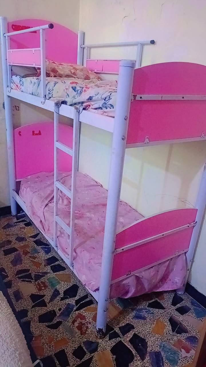 سلام عليكم
كاونتر نضيف سعره 170
غساله اوتماتيك سعره 250
طباخ سعره 40
كنتور صاج 4ابواب سعره 120
العنوان بغداد طالبيه 
رقمي ***********
