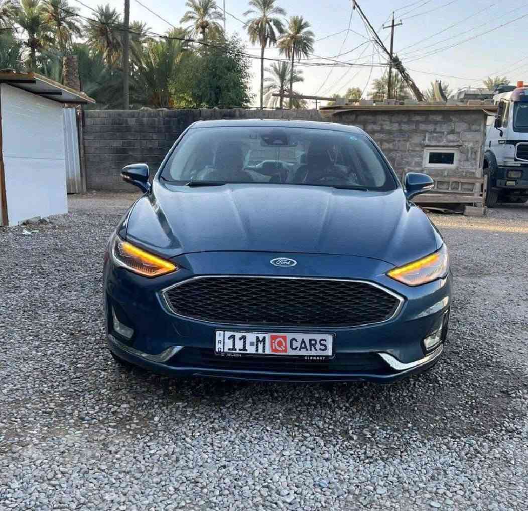 السلام عليكم
فورد فيوجن موديل 2019 
 1500 تيربو 
للبيع السعر 120 ورقه وبيه مجال 
للاستفسار ***********
المواصفات مذكوره بالمنشور 
لون نيلي

نص مكتوب في الصور:
- مواصفات الكاميرا الخلفية التحكم على المنحدرات مستشعر وقوف تدفئة المقاعد تبريد المقاعد فتحة السقف بصمة مراقبة النقطة العمياء شاشة 6 وسادة هوائية نظام فرملة الطوارئ المصابيح الأمامية ليد مصابيح زينون الأمامية أبل كاربلاي إنارة محيطية لوحة قيادة رقمية التشغيل عن بعد AWD