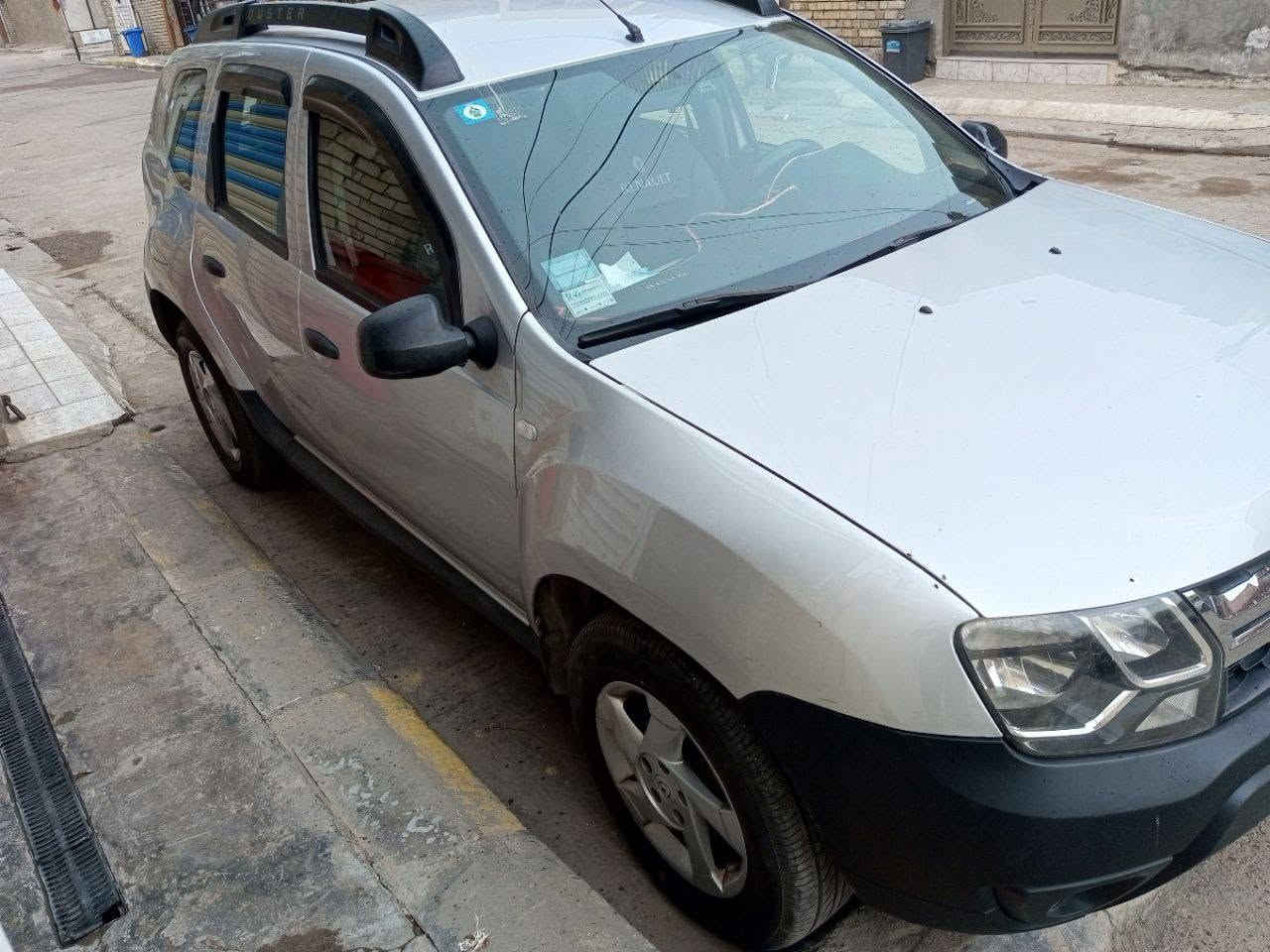 رينو داستر 2018 للبيع رقم بغداد
السعر 97
منظومة غاز 
تحويل مباشر ثاني يوم تتحول باسم الشراي
للاستفسار اكثر الإتصال واتساب ***********
مكانها الزعفرانية
