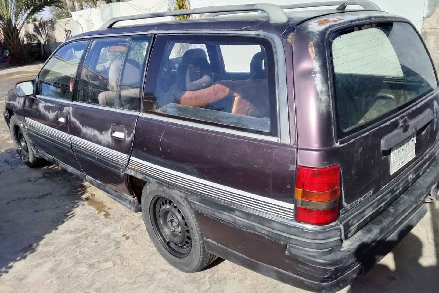 سلام عليكم 
اوبل وميكا ستيشن للبيع
رقم انبار محرك كير تمام
مكان جزير رمادي
سعر 18 وبيها مجال للشراي
رقم هاتف ***********
