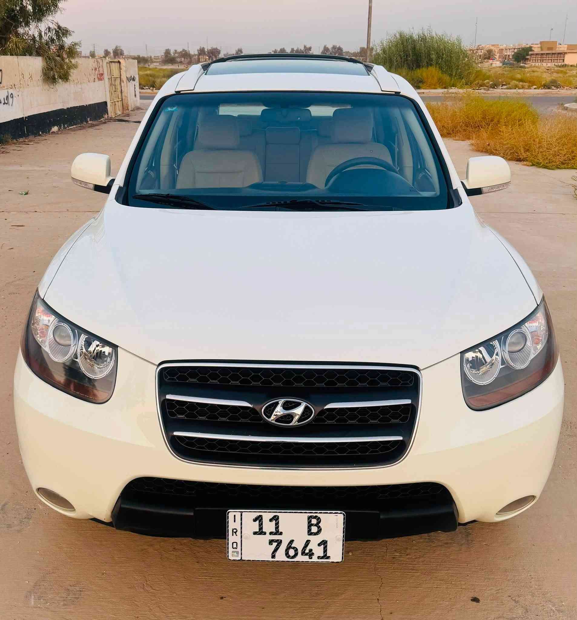 #_للبيع_فقط❤️
------------
(( هونداي سنتافيا 2009 خليجي ، فول مواصفات ، ماشية 125 الف ، محرك V6 ، رقم بغداد بأسمي ، مكفولة من الصبغ ، تبديل قطعة نفس اللون أصلي شركة ، نظيفة جداً داخل و خارج ))🌹
:
#_السعر / 130 ورقة💰
:
#_للإستفسار / *********** ☎️
------------------------------
