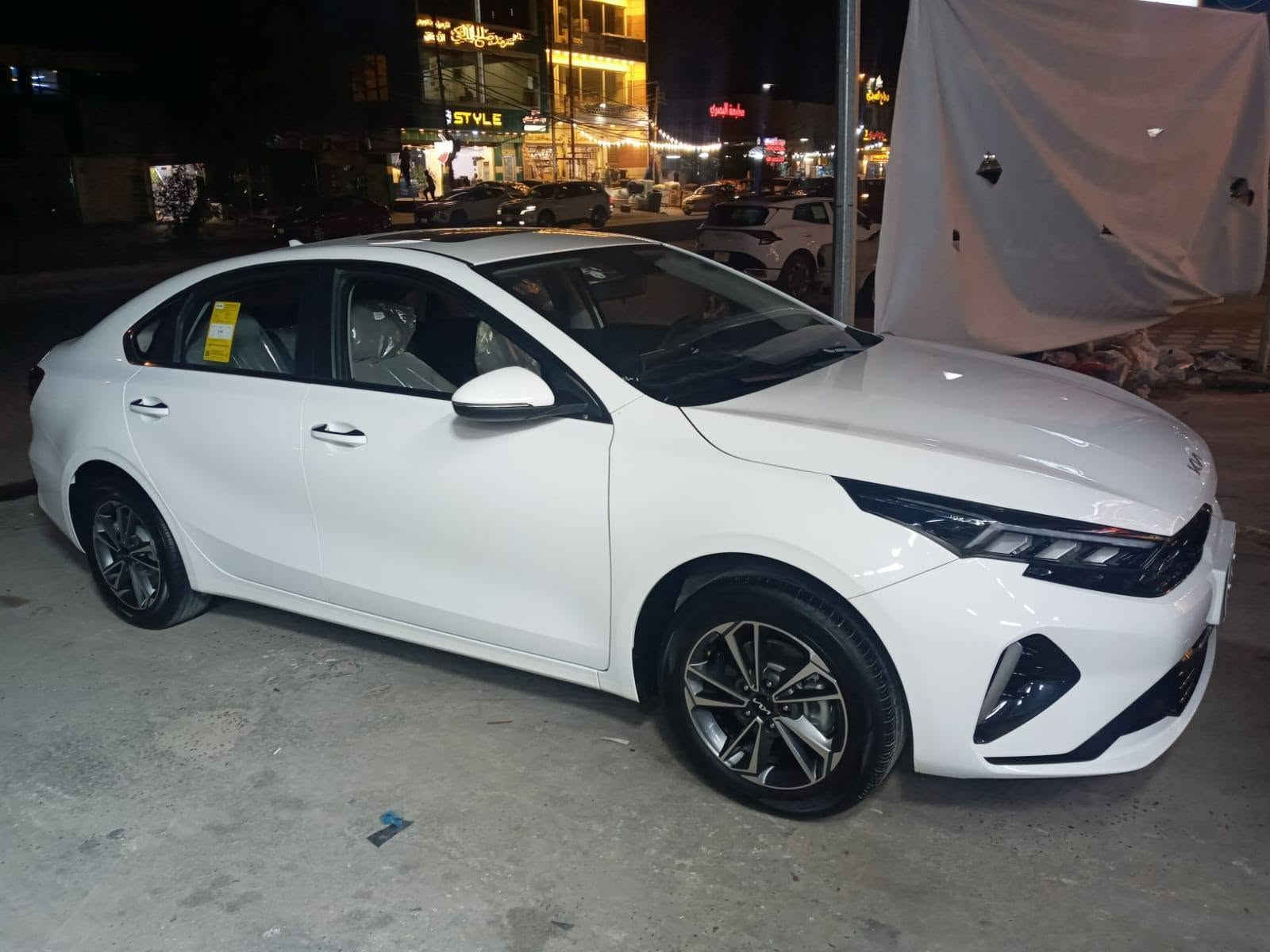 للبيع فقط .. 
كي ثري k3 موديل 2022 محرك 1500cc دبل نوزل المرغوب الفول الباب الاول السيارة كفالة عامة استخدام بسيط جدا 
ماشية 30  km  الف كيلو 
مرقمة بأسمي تحويل مباشر مواصفاتهة :تحكمات استيرن / ٣ انظمة قيادة / ايكو /نورمال / سبورت 
السيارة  اشاير بلمري + شفط /كشنات/ جلد ابيض / بصمة / قطعتين تبريد/ فتحة سلايد / تشغيل عن بعد / شاشة كبيرة فول اندرويد / بجم لد / اشاير بلمري السيارة بيهة دوشمة وارضيات حفر اصلية / مكاني بغداد حي الاعلام للاستفسار اتصل 
***********
