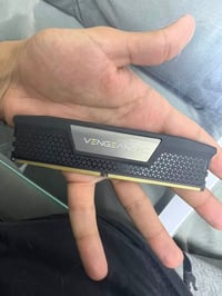 رام قطعة وحدة 16 gb ddr5 6400 استخدام قليل  سعر خاص  او رقم 0775059056...