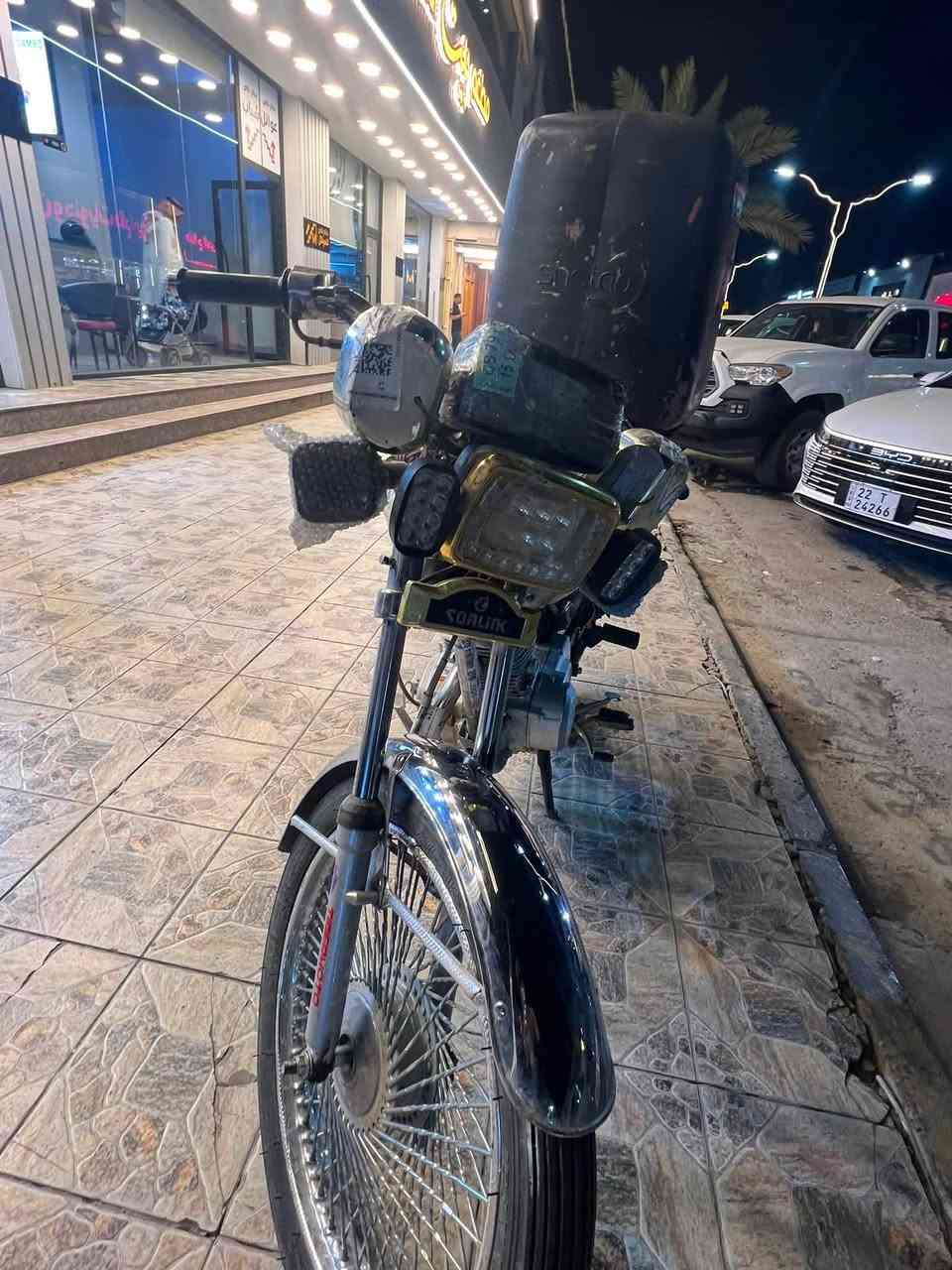 شباب هاي الدراجه للبيع ما ناقصهه اي شي السعر 300 شراي تعال خاص او اتصل ***********
