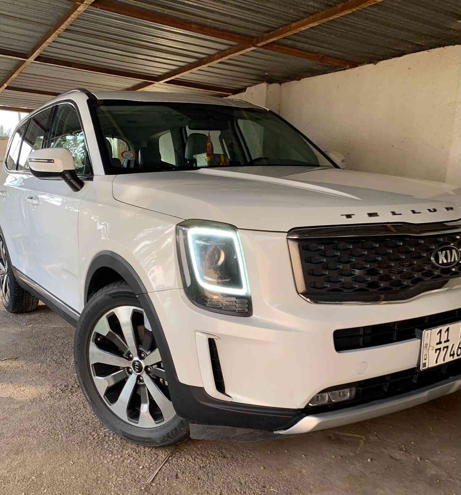 السلام عليكم
كيا تيلورايد خليجي 2020 للبيع
فئة LX 
3800gdi محرك
لون أبيض رقم بغداد
مقاعد جلد سبعة راكب
كاميرا خلفية وحساس
السيارة فيها ضرر
الجاملغ الامامي الآيمن مصبوع ومصلح آثر طخت ستوتة وكذلك الباب الأمامي الأيمن والجاملغ الخلفي الأيمن بسبب شخووط عميقة (وليس حادث تصادم ).
السعر مناسب  مكاني بغداد
للاستفسار على هذا الرقم ***********اتصال أو واتساب
