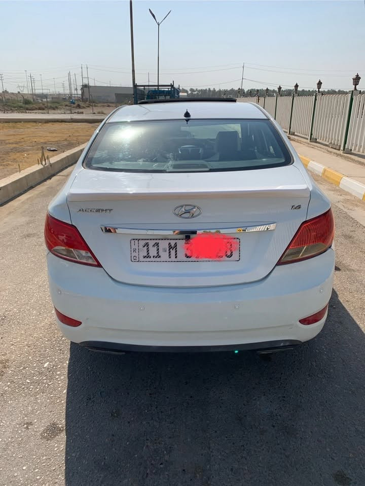 لبيع اكسنت خليجي 
موديل ٢٠١٦
محرك ١٦٠٠دوش قطرتين 
السياره فول مواصفات للخير 
مكان بغداد الدوره 
السياره كفاله من صبغ وضربه وتبديل 
بيها فقطط بارد هلال جاملغ خلفي فقط
السعر ١٠٤ 
***********
رجااا شراي فقط يتصل
