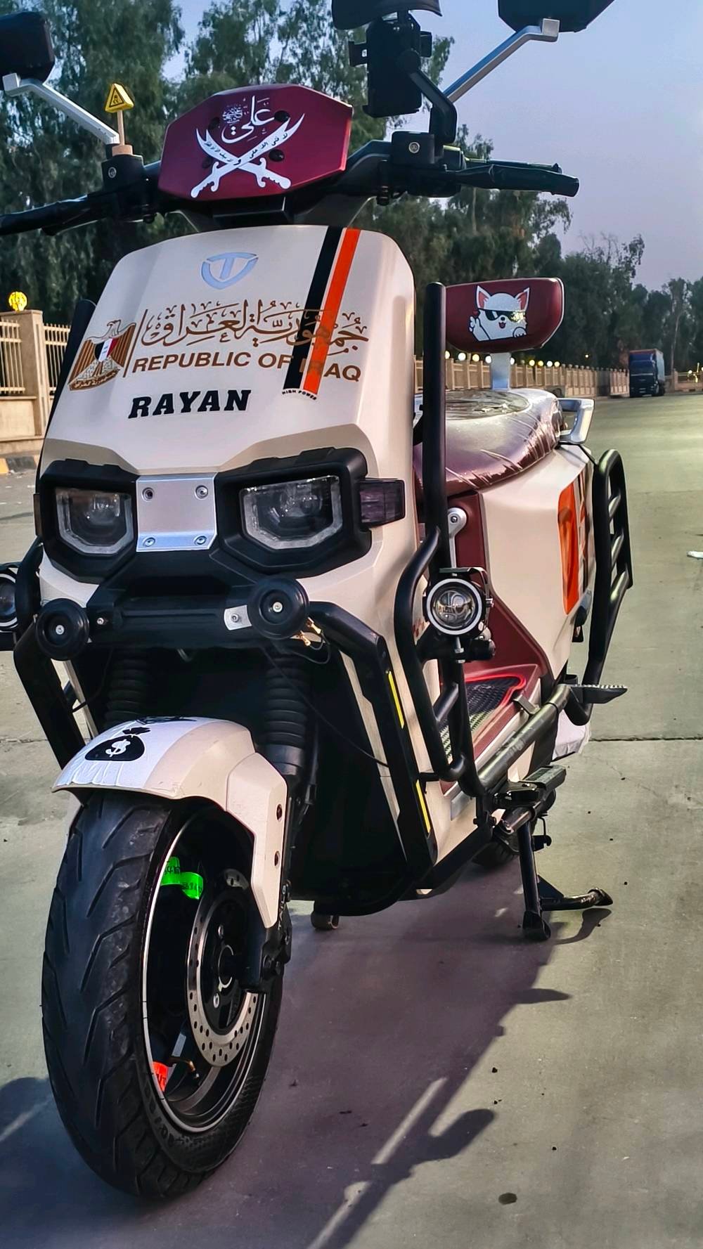 ريان وحش الكون للبيع ب 1200 اكفلك من التاير لل تاير اذا بي نقص واحد او ضرر
ممكن تذكرلي شنو موديل الريان بالضبط وشكد سنة الصنع؟: 
موديل 2026
وين موقعك بأي محافظة/منطقة حتى المشتري يعرف منو ويه التوصيل أو الاستلام؟: 
موصل ايسر
***********