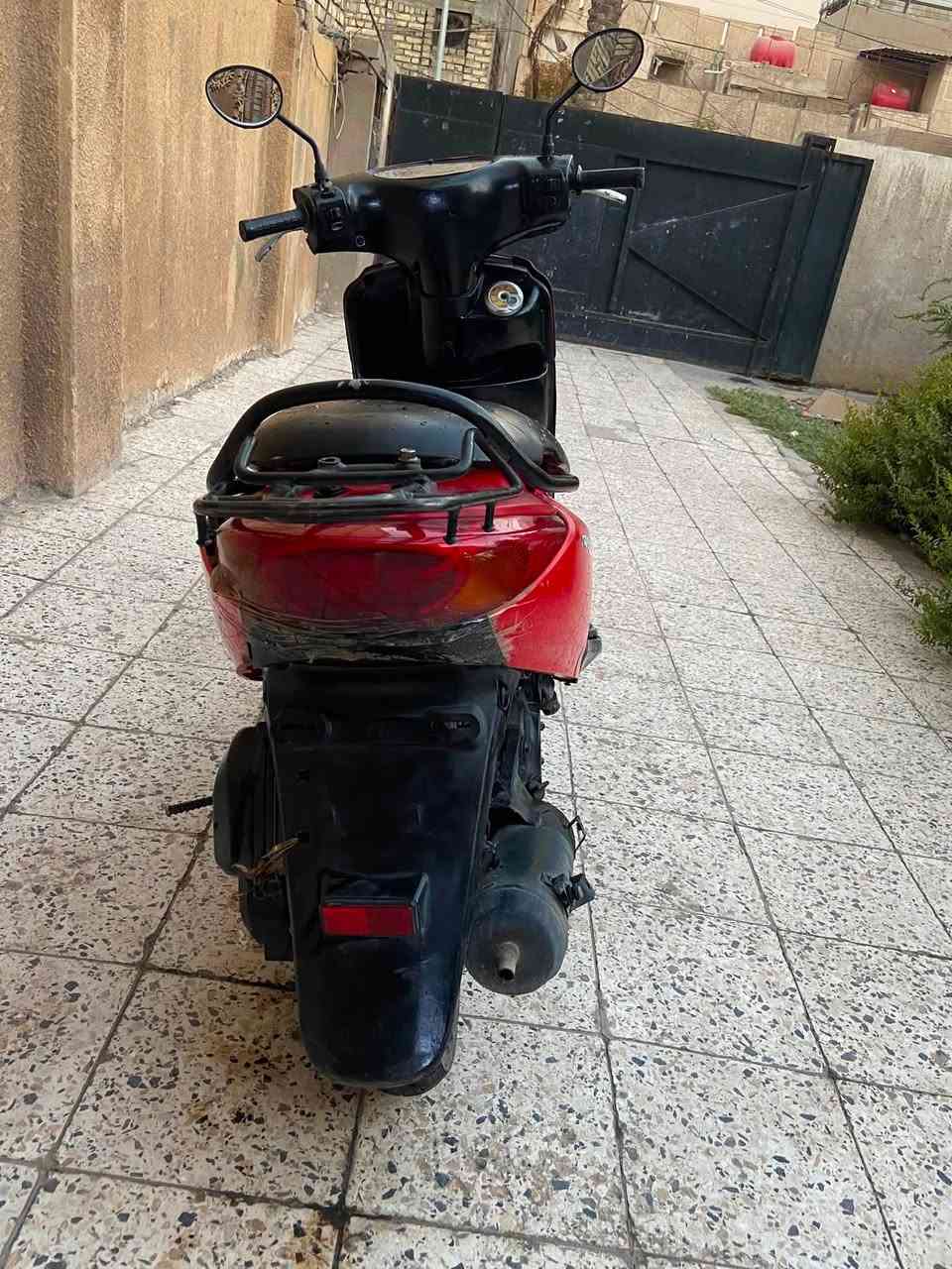سلام عليكم  دراجه نفس ما موضح بصور بيه ملاحضات 
مكاني بغداد الحبيبيه***********وتساب
سعر 375
