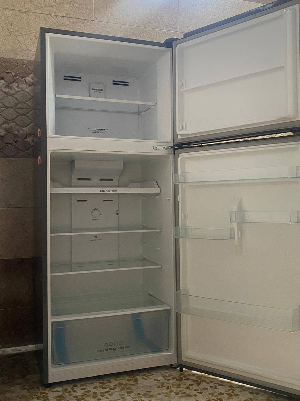 فول مواصفات 
السعر ٤٠٠ وفيها مجال للطيبين 
للتواصل واتساب ***********
