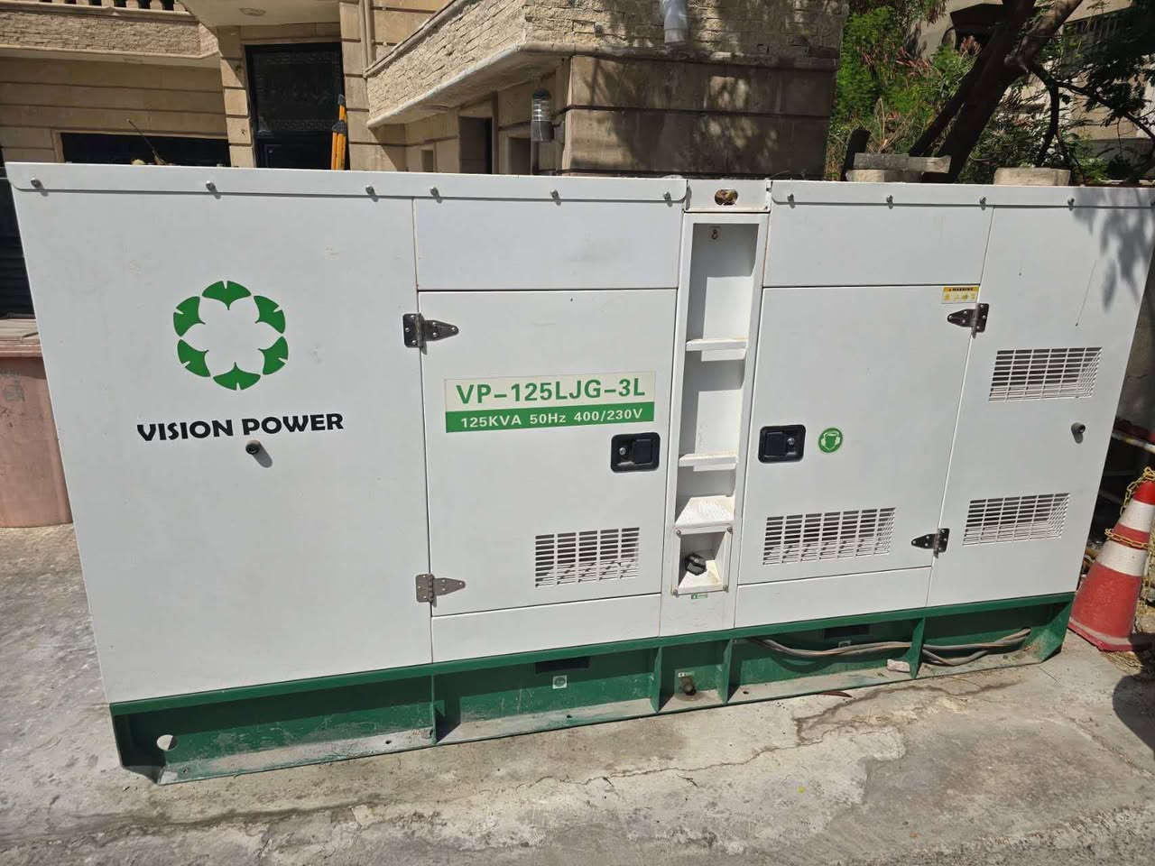 مولد كهرباء صيني 120 kv مشتغله لمده شهر على وضع الشركه موجوده في بغداد العرصات للبيع بسعر ١٢٠٠٠$ التواصل على هاتف ***********
