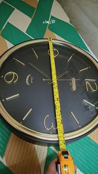 ساعة جدارية مميزة قطر ٤٥ سم بغداد يوجد توصيل السعر 25 الف 07703805165