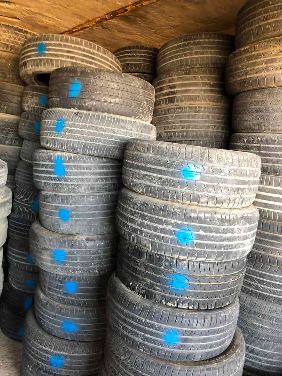سلام عليكم خواني الطيبين تايرات مال فتح و شد  نضيف و كدامك الصور مبينه شوف بعينك شلع نبيع الرقام 12 13 14 15 16 17 18  و شلع نبيع ولا تاير يبقه الزوج ب 15 مكاني بغداد  رقم الهاتف ***********  تصل و بيك خير و تدلل  متواجد عل فيس و اتساب
