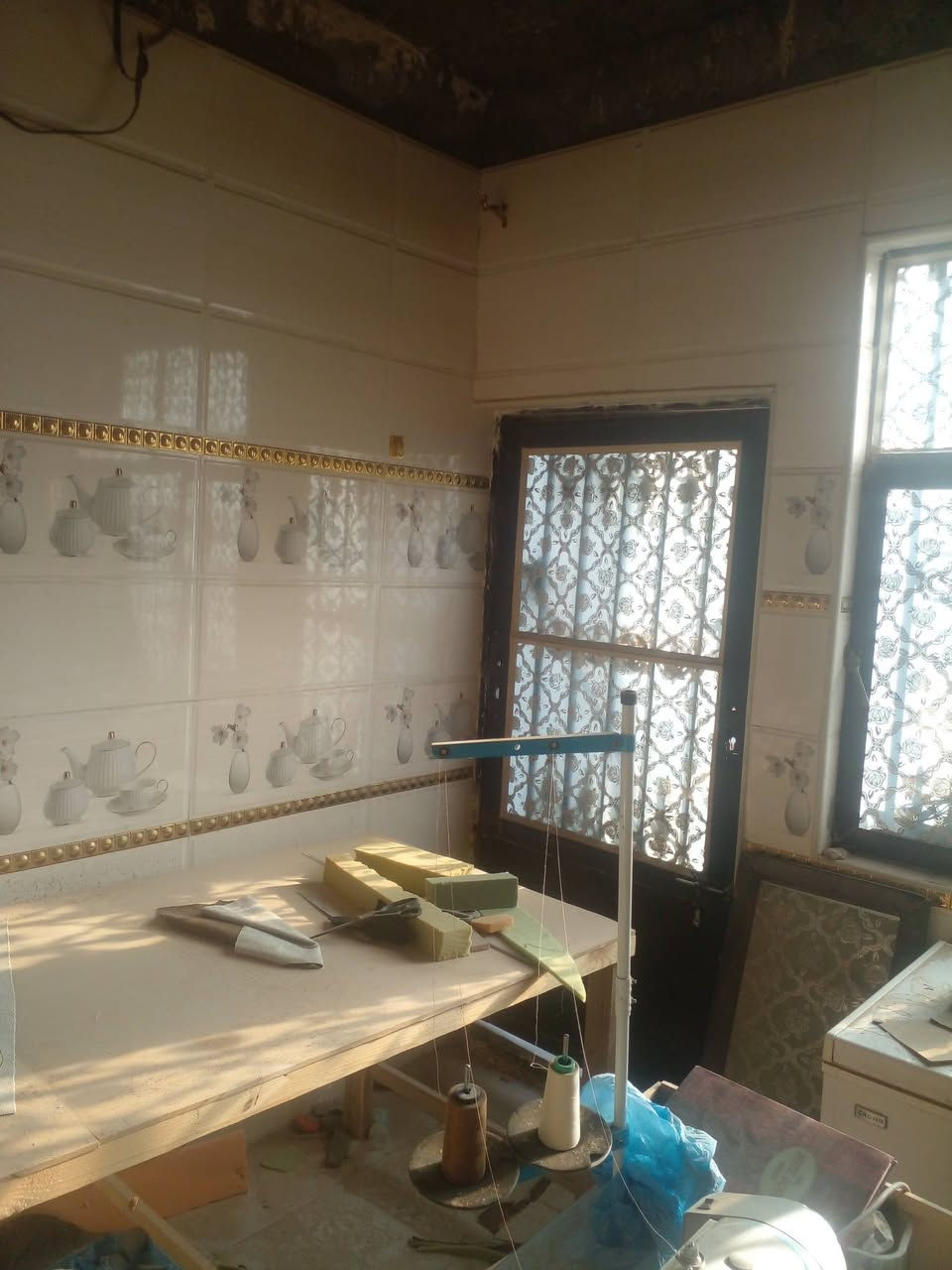 دار للبيع زراعي حي نيسان خلف سكلة الكرعاوي المساحة ١٠٠متر مربع يحتوي على غرف عدد ٢وصاله واستقبال ومطبخ وتخاريج للاستفسار الاتصال على الرقم *********** السعر ٢٥وبيه مجال
