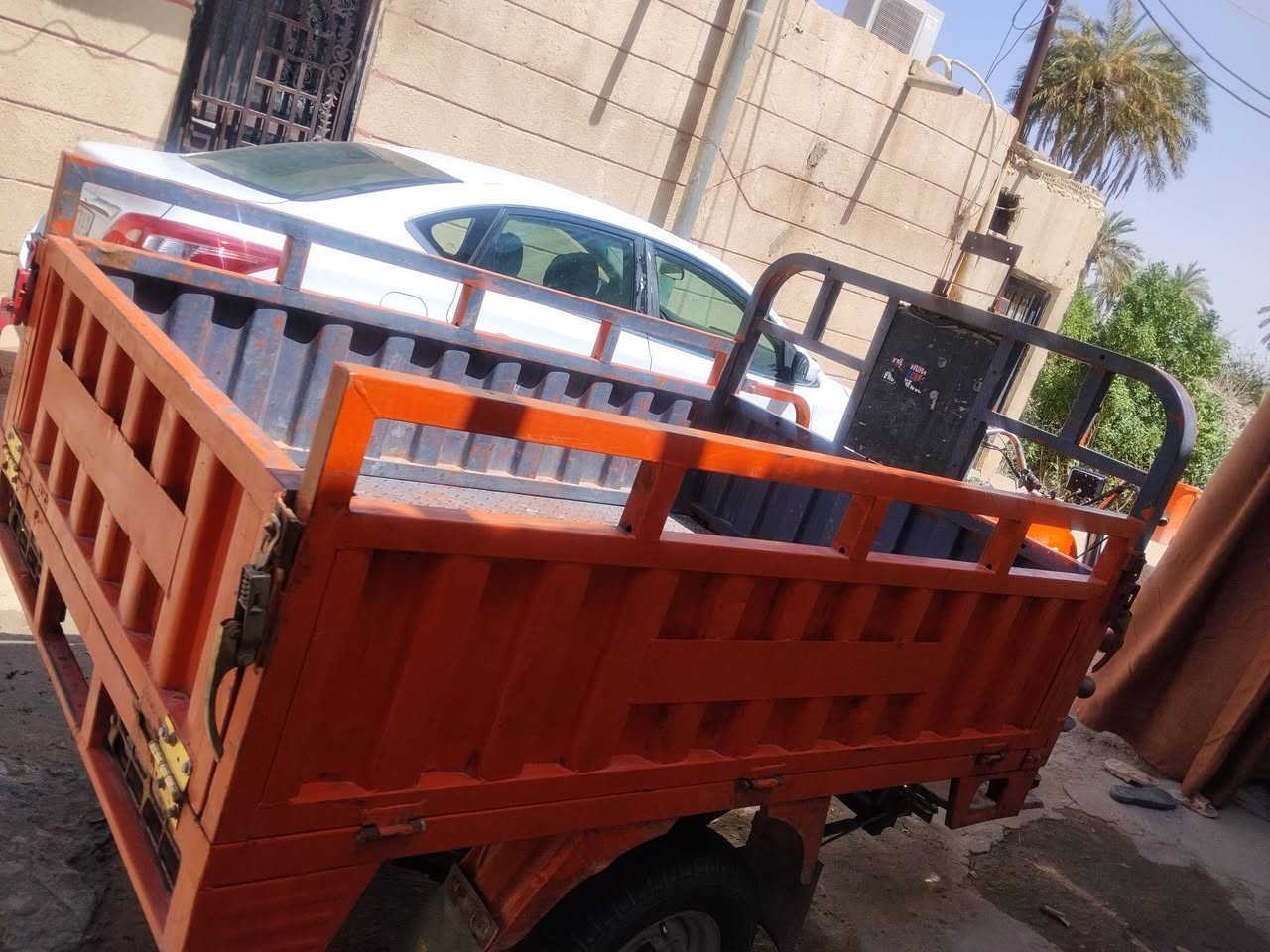 سلام عليكم ستوته البيع وراق مكينه جديده كهربائية شقة كسن لطش شاصي كفاله بدي كفاله البصره الجزيره الحوطه السعر 1400وبيه مجال الرقم ***********
